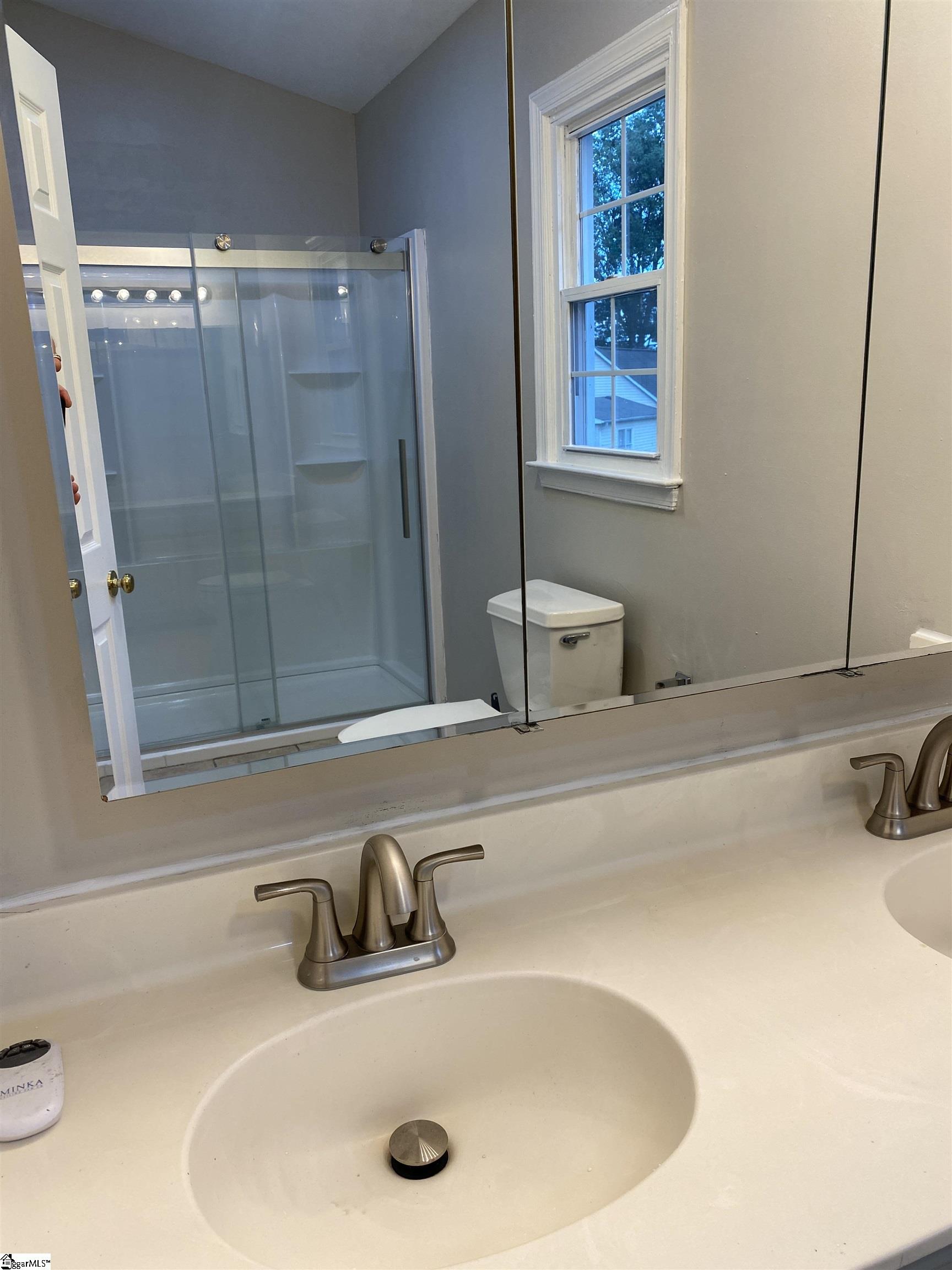 406 Latrobe Drive Simpsonville, SC 29681