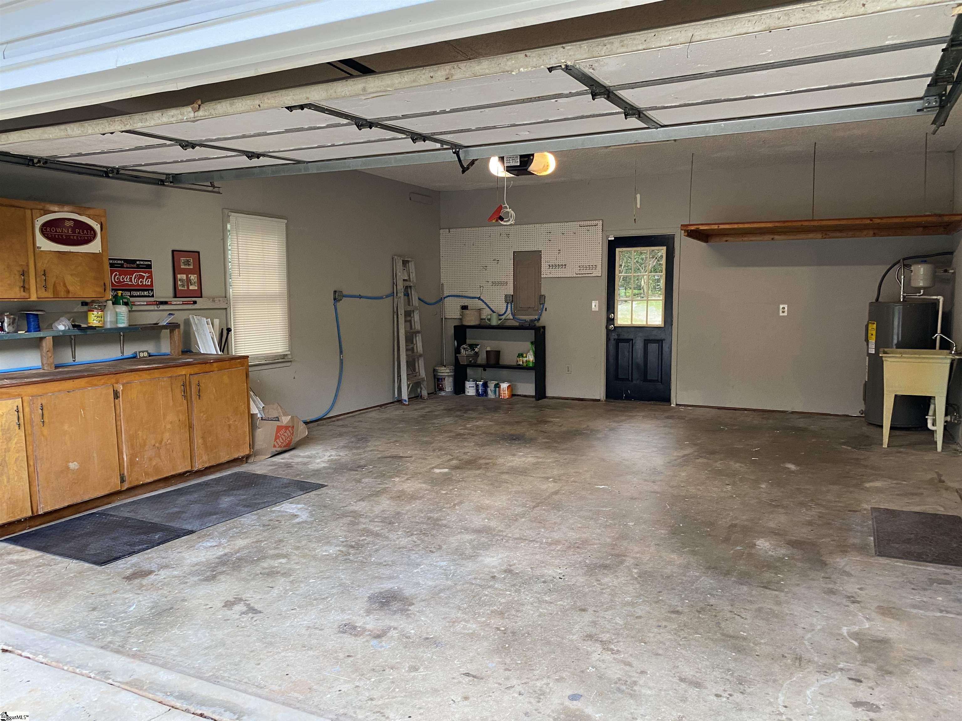 406 Latrobe Drive Simpsonville, SC 29681