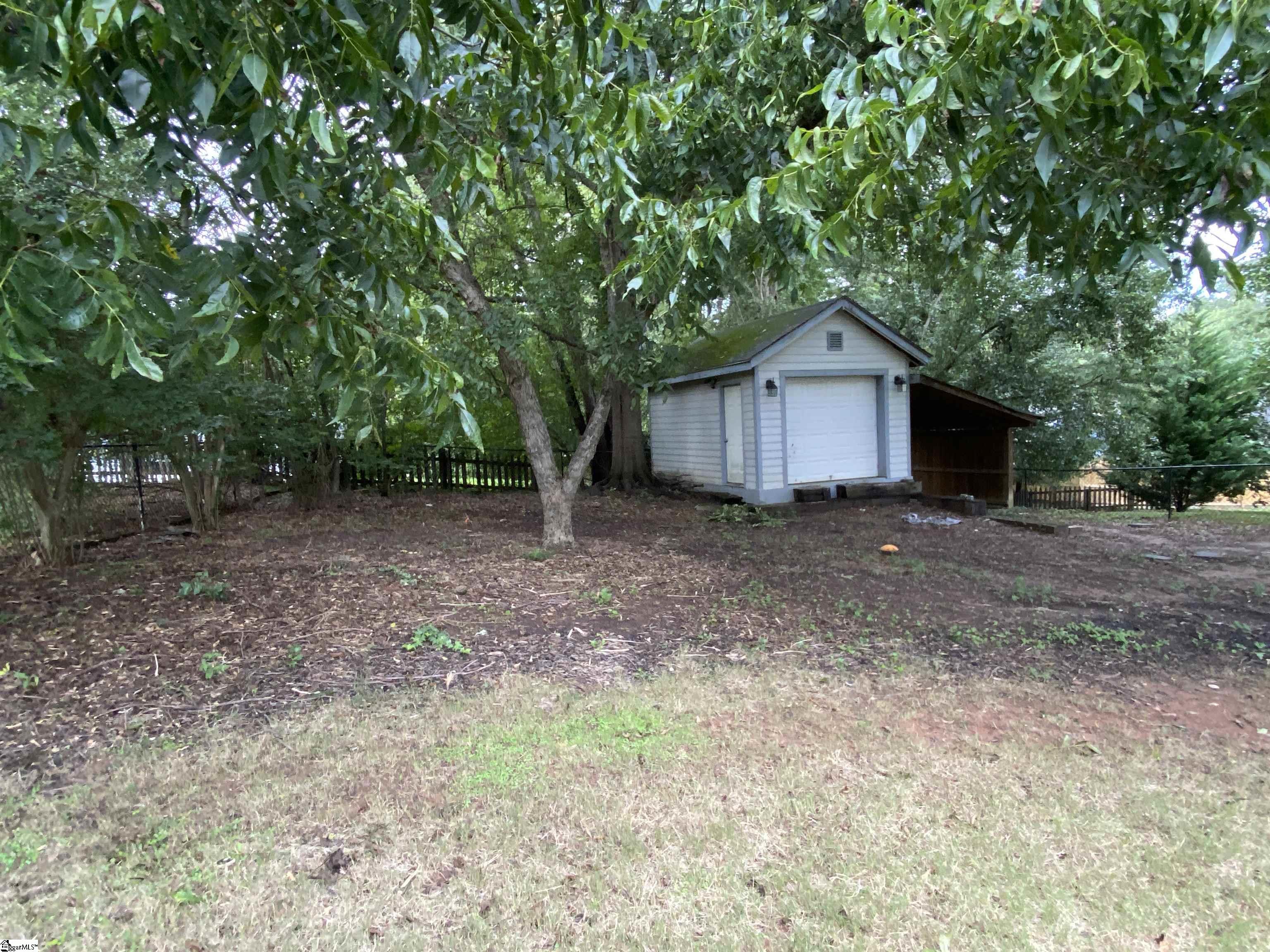 406 Latrobe Drive Simpsonville, SC 29681