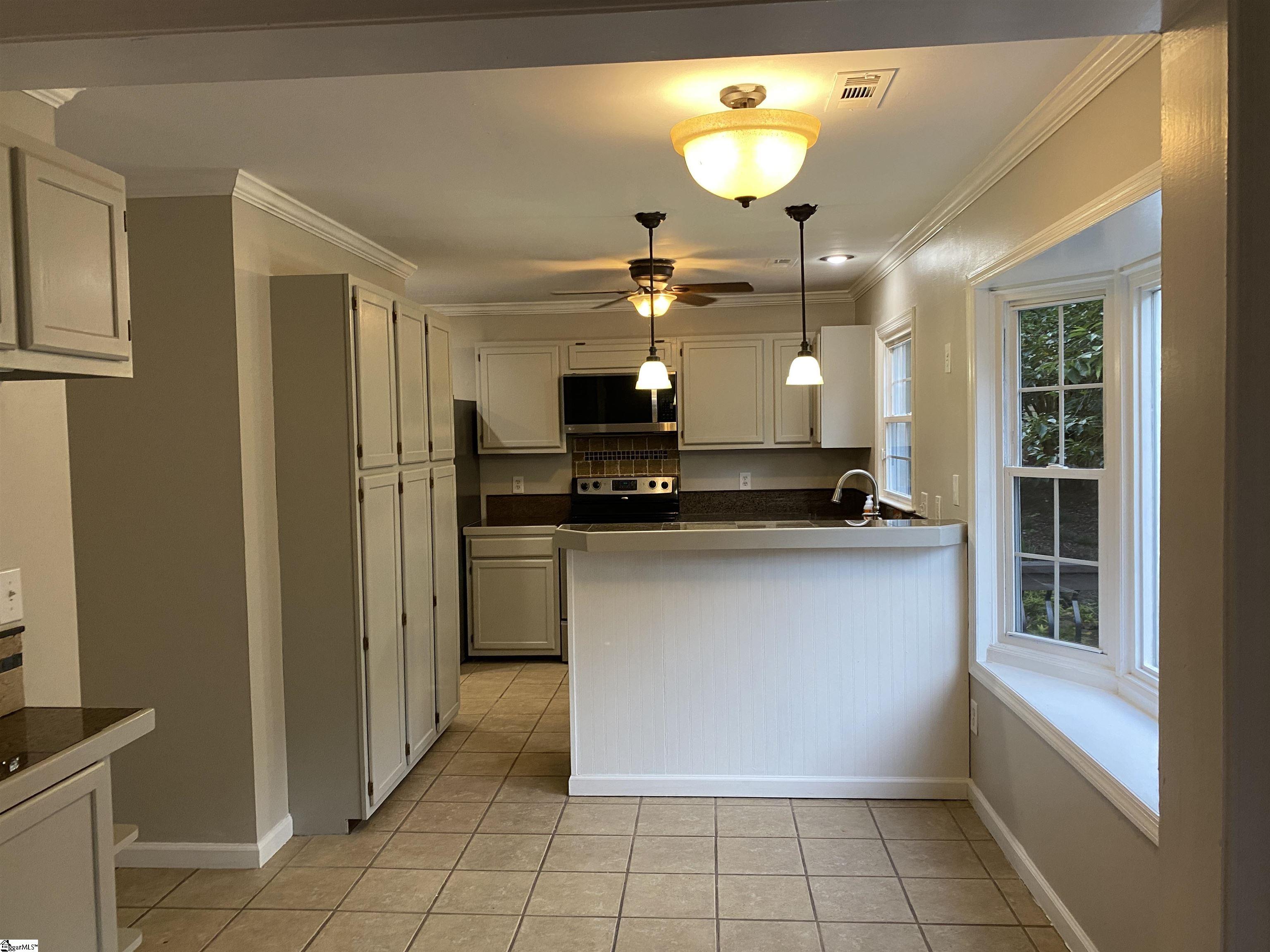 406 Latrobe Drive Simpsonville, SC 29681