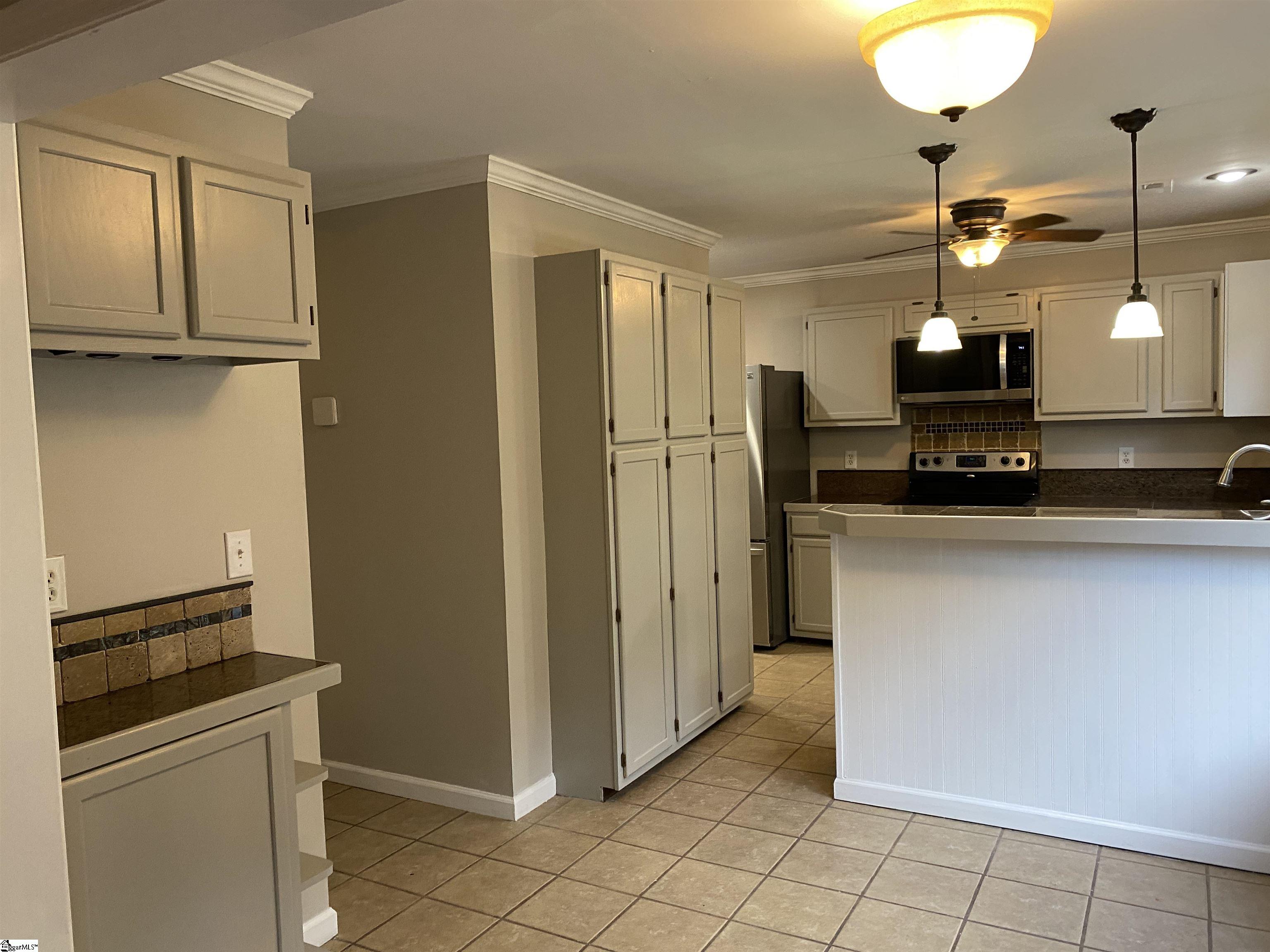 406 Latrobe Drive Simpsonville, SC 29681