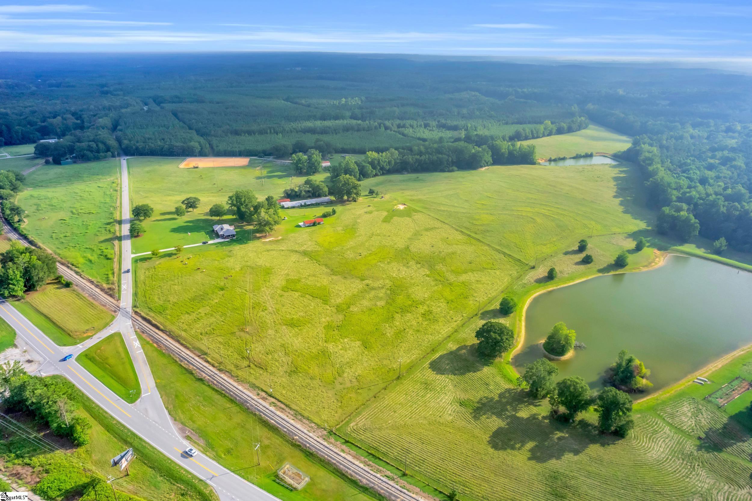 00 Docheno Road Belton, SC 29627