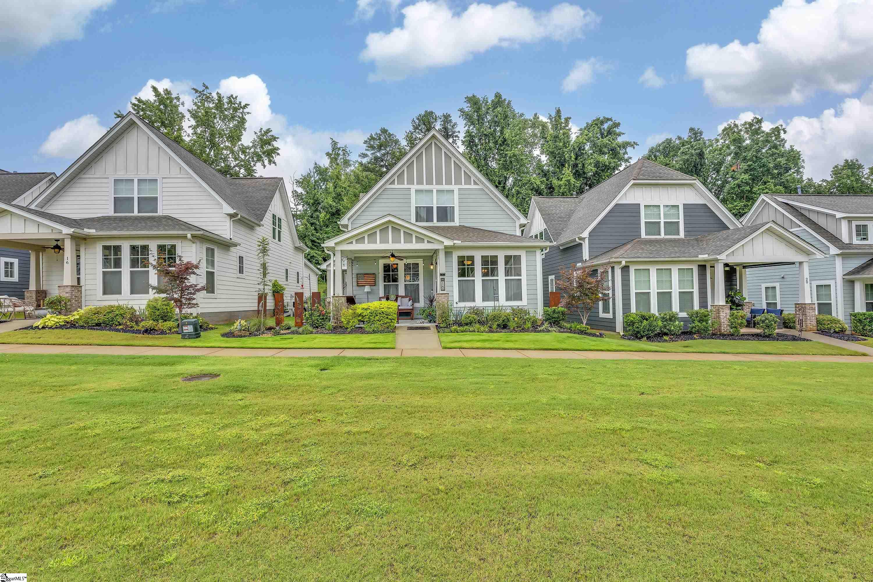 18 Cottage Knoll Circle Greenville, SC 29609