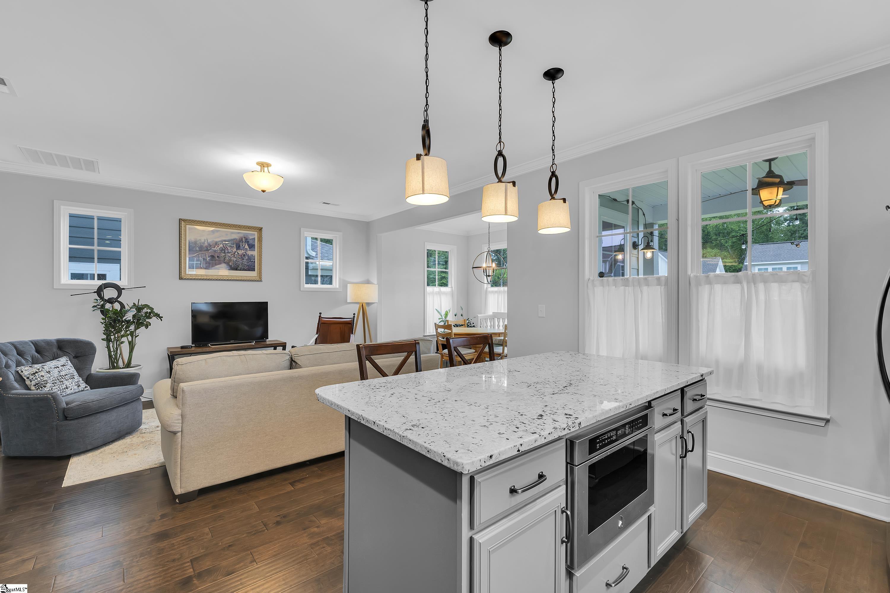 18 Cottage Knoll Circle Greenville, SC 29609