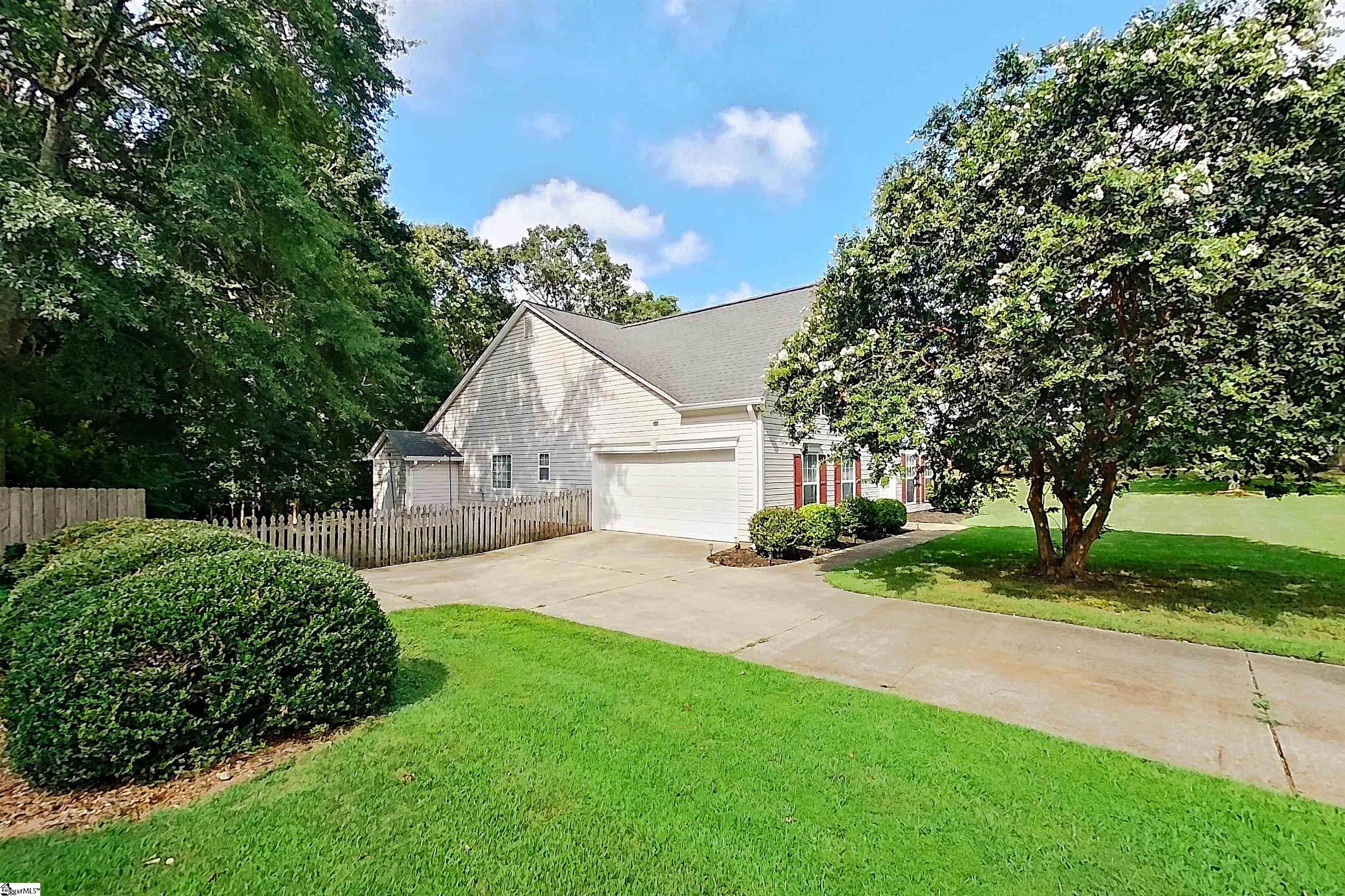 412 Ashley Oaks Drive Moore, SC 29369