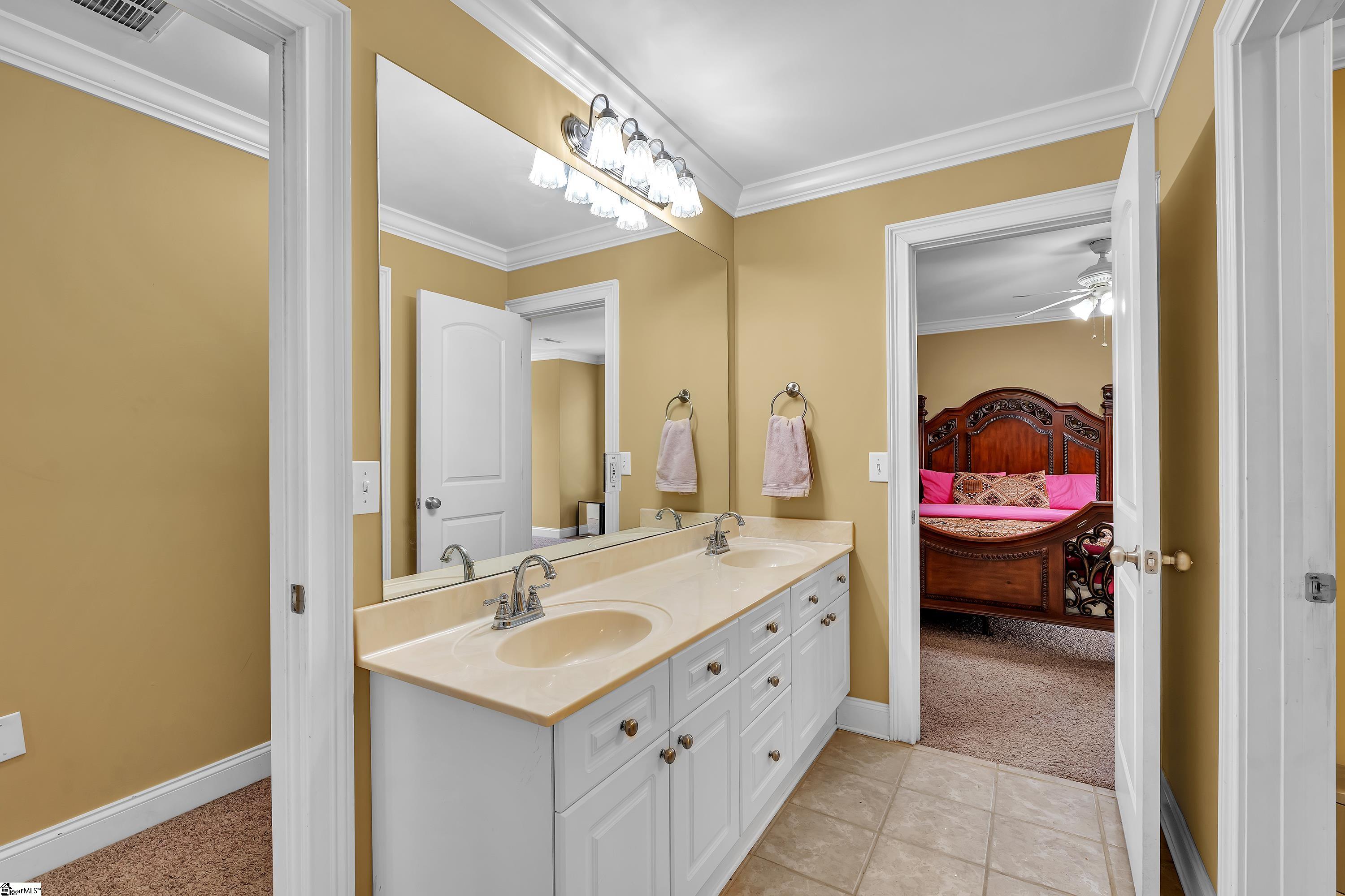 11 Caliston Court Greenville, SC 29615