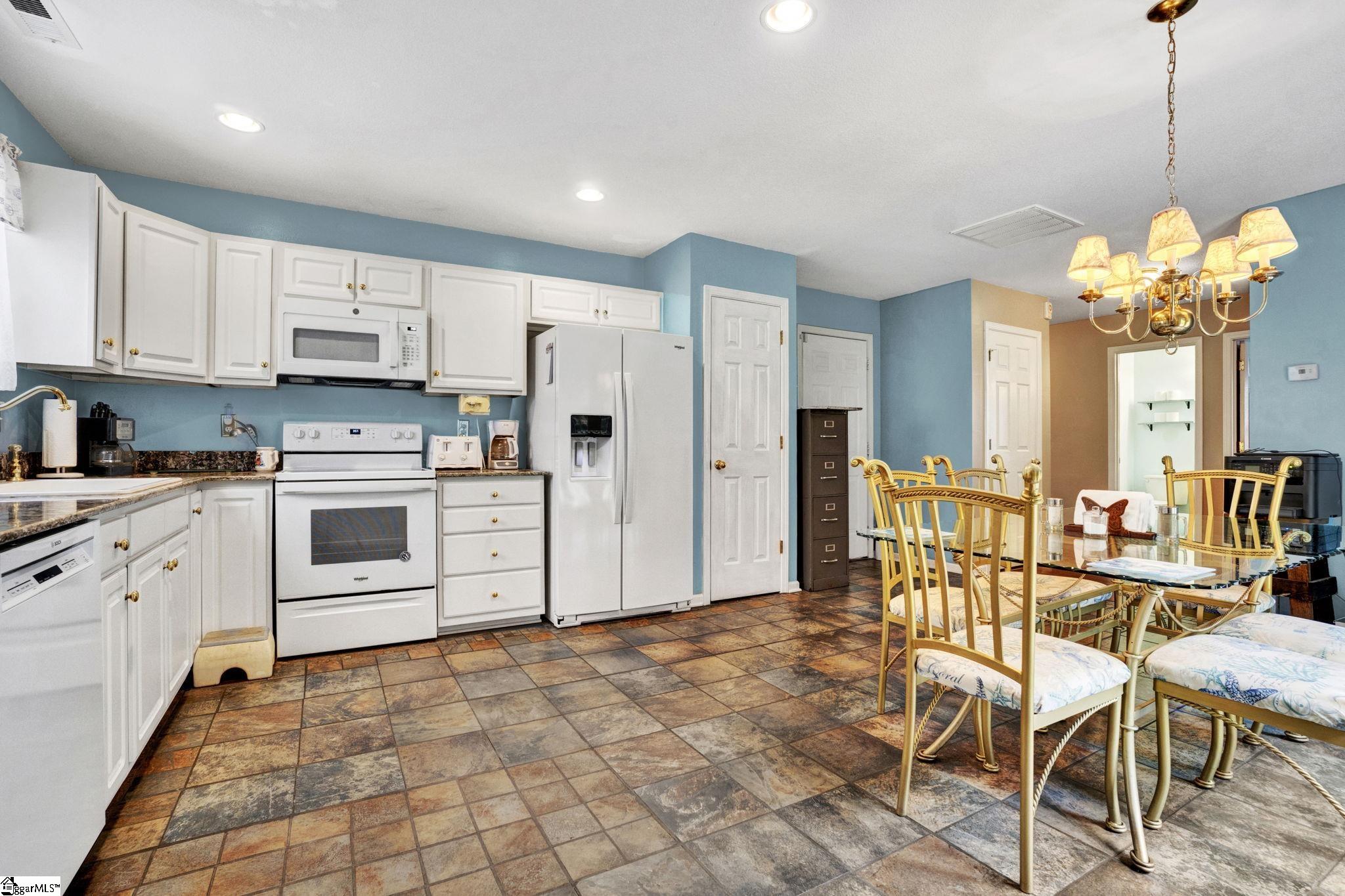 8 Kingscreek Drive Greer, SC 29650