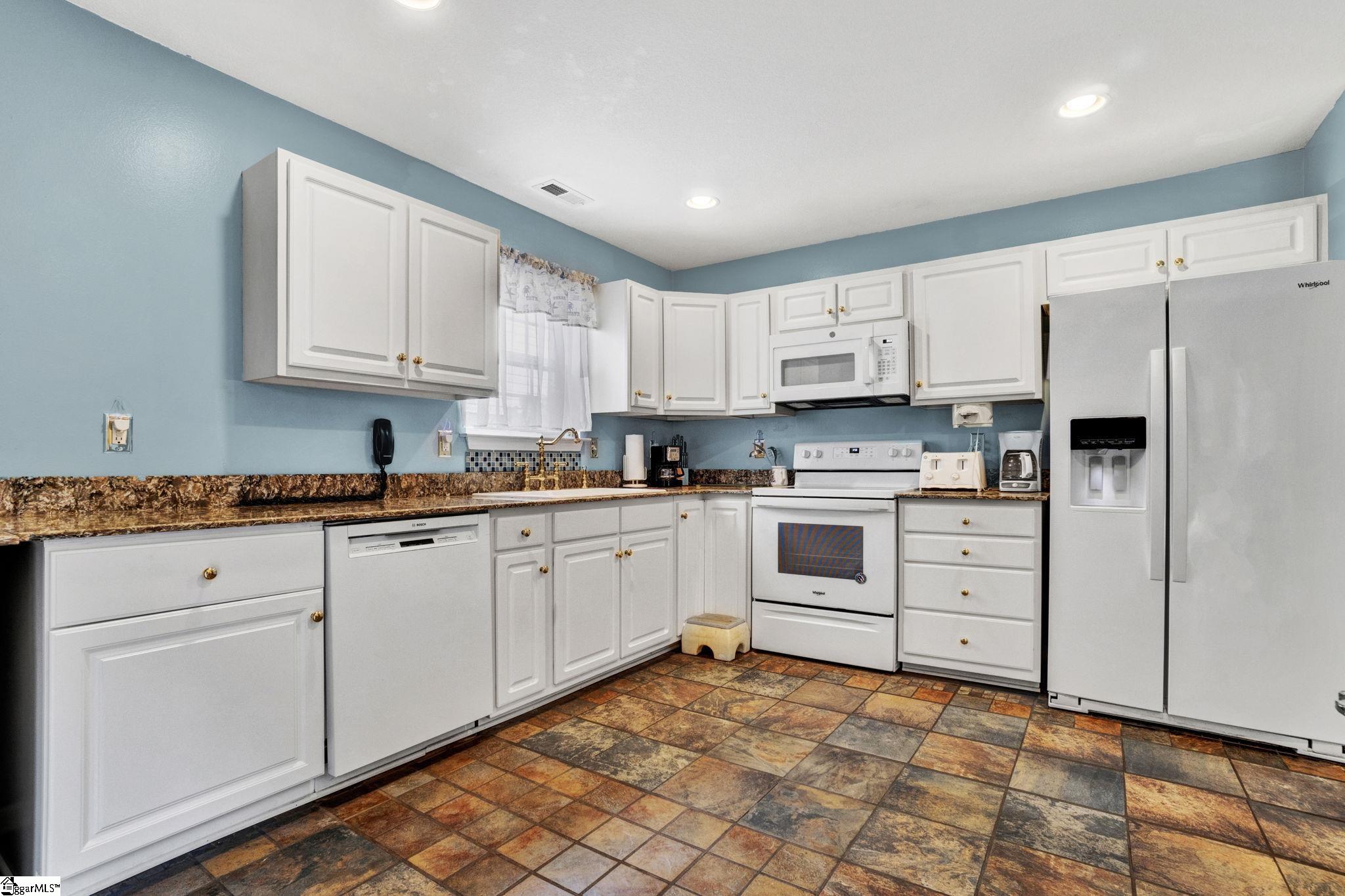 8 Kingscreek Drive Greer, SC 29650