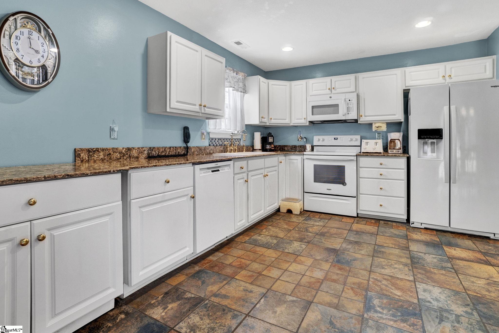 8 Kingscreek Drive Greer, SC 29650