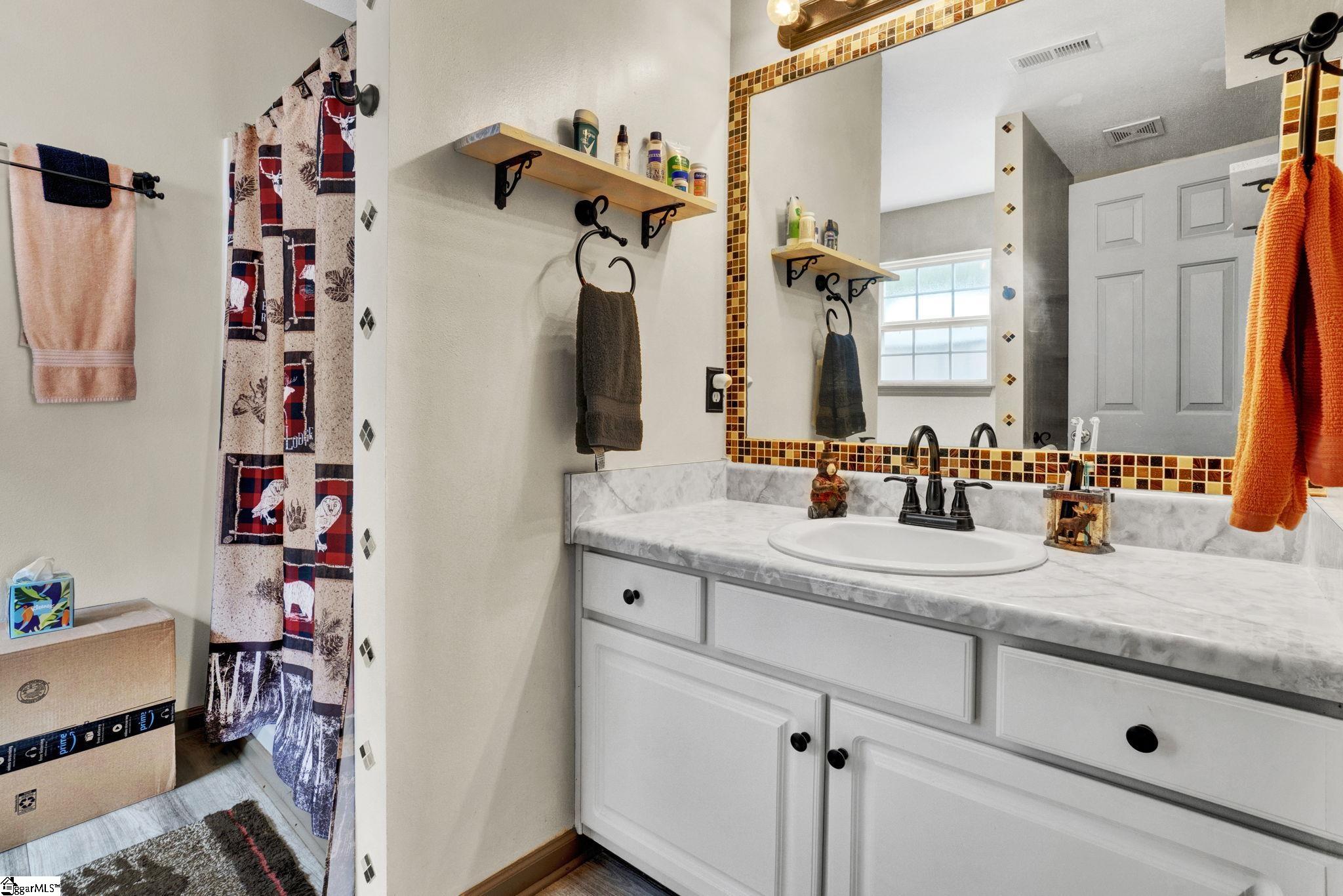 8 Kingscreek Drive Greer, SC 29650