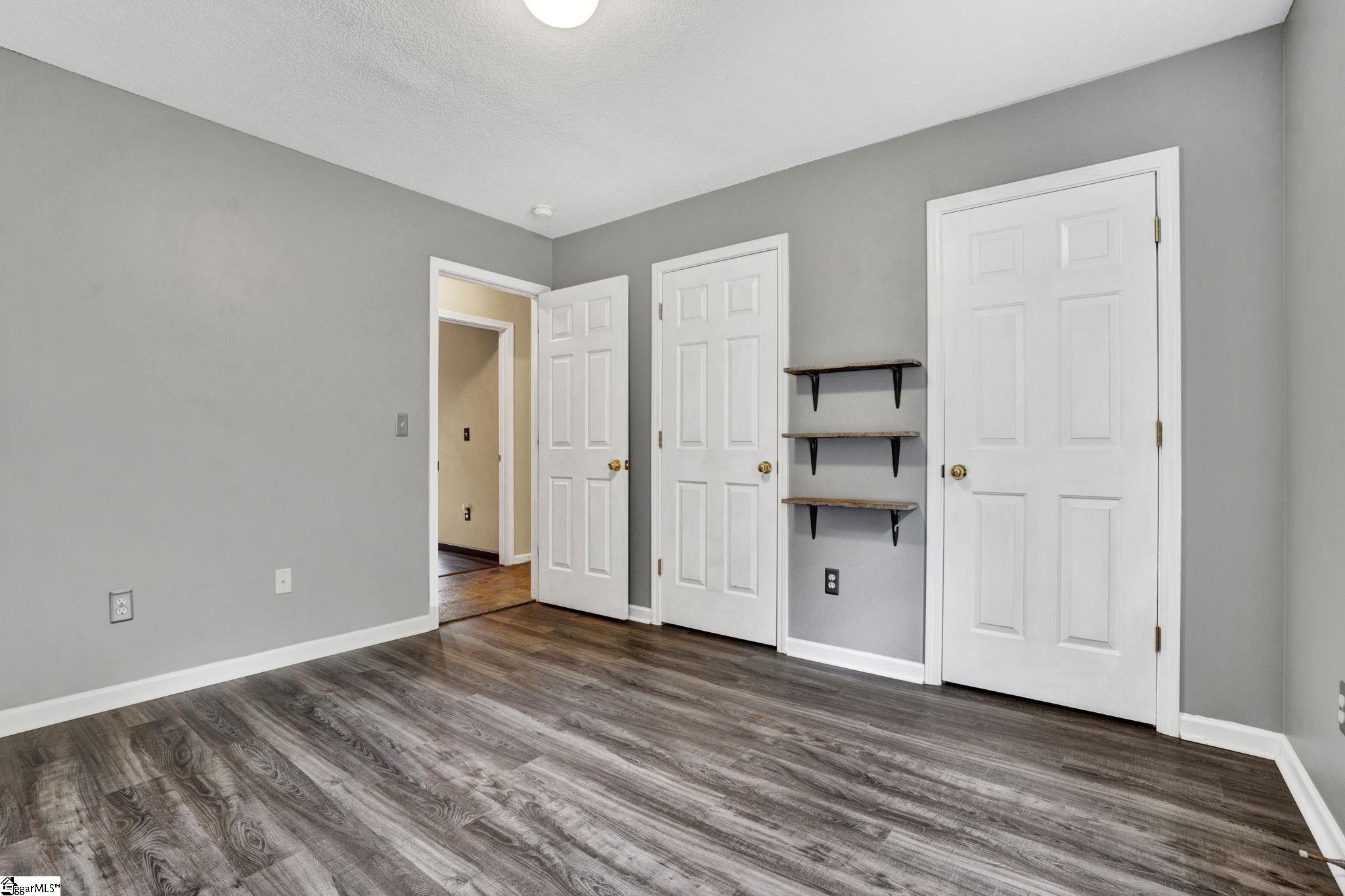 8 Kingscreek Drive Greer, SC 29650