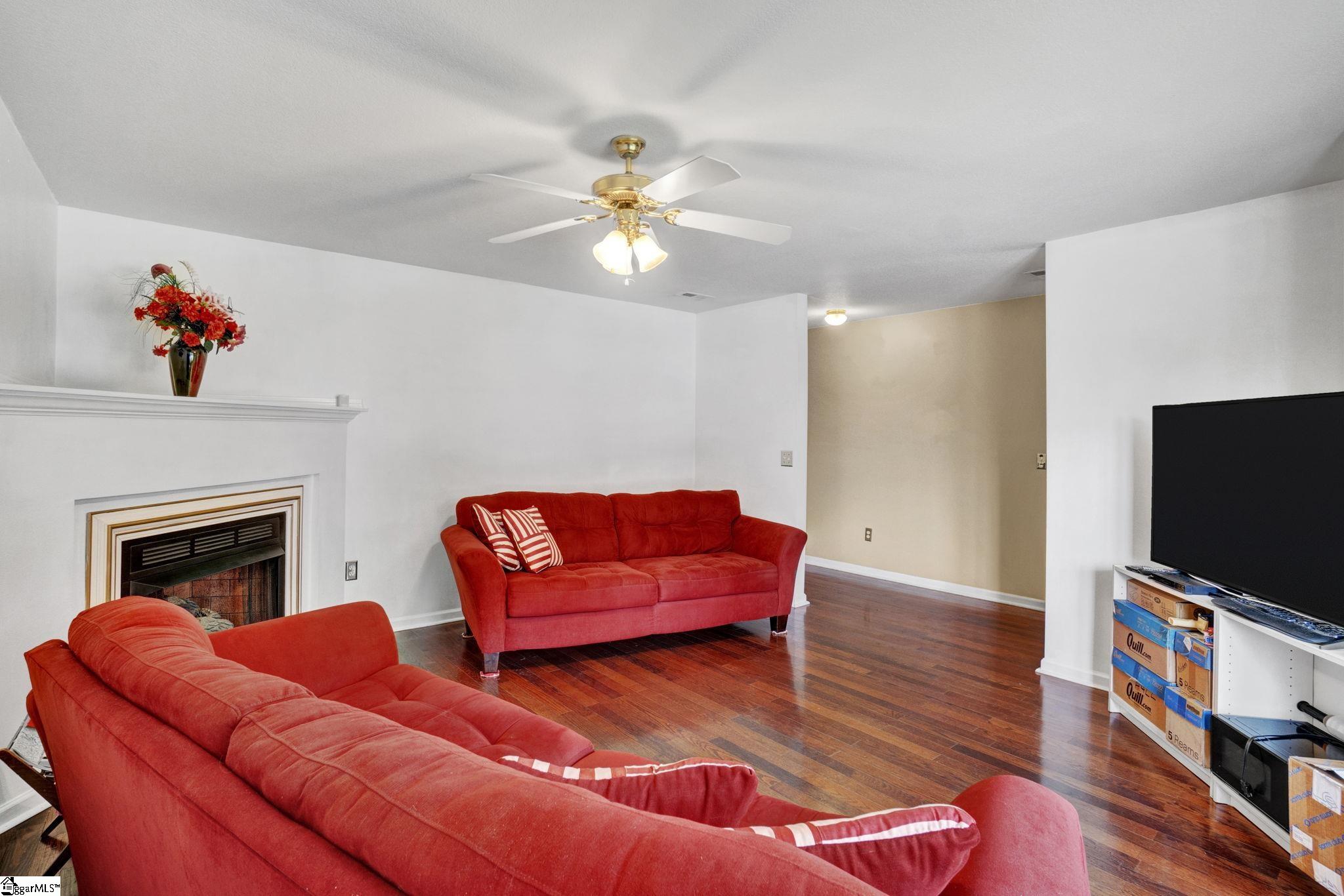 8 Kingscreek Drive Greer, SC 29650