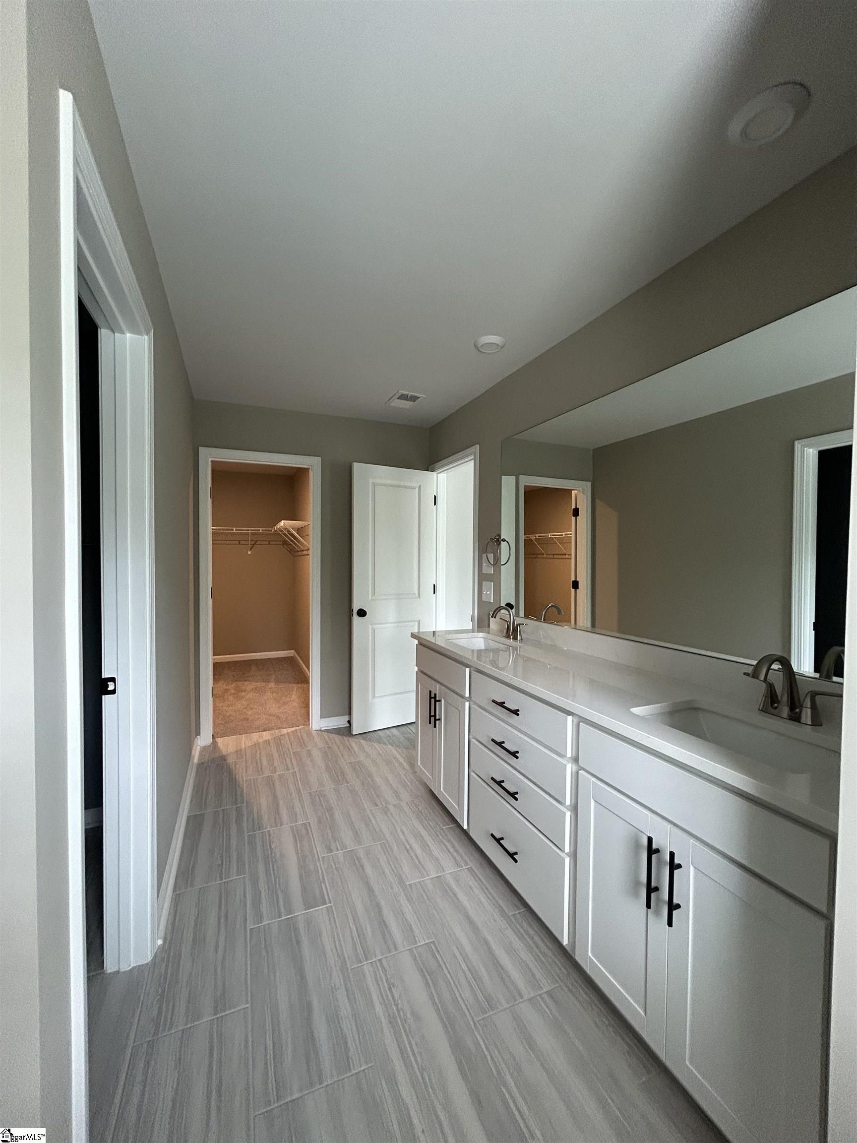 5 Harbor River Circle Greenville, SC 29607