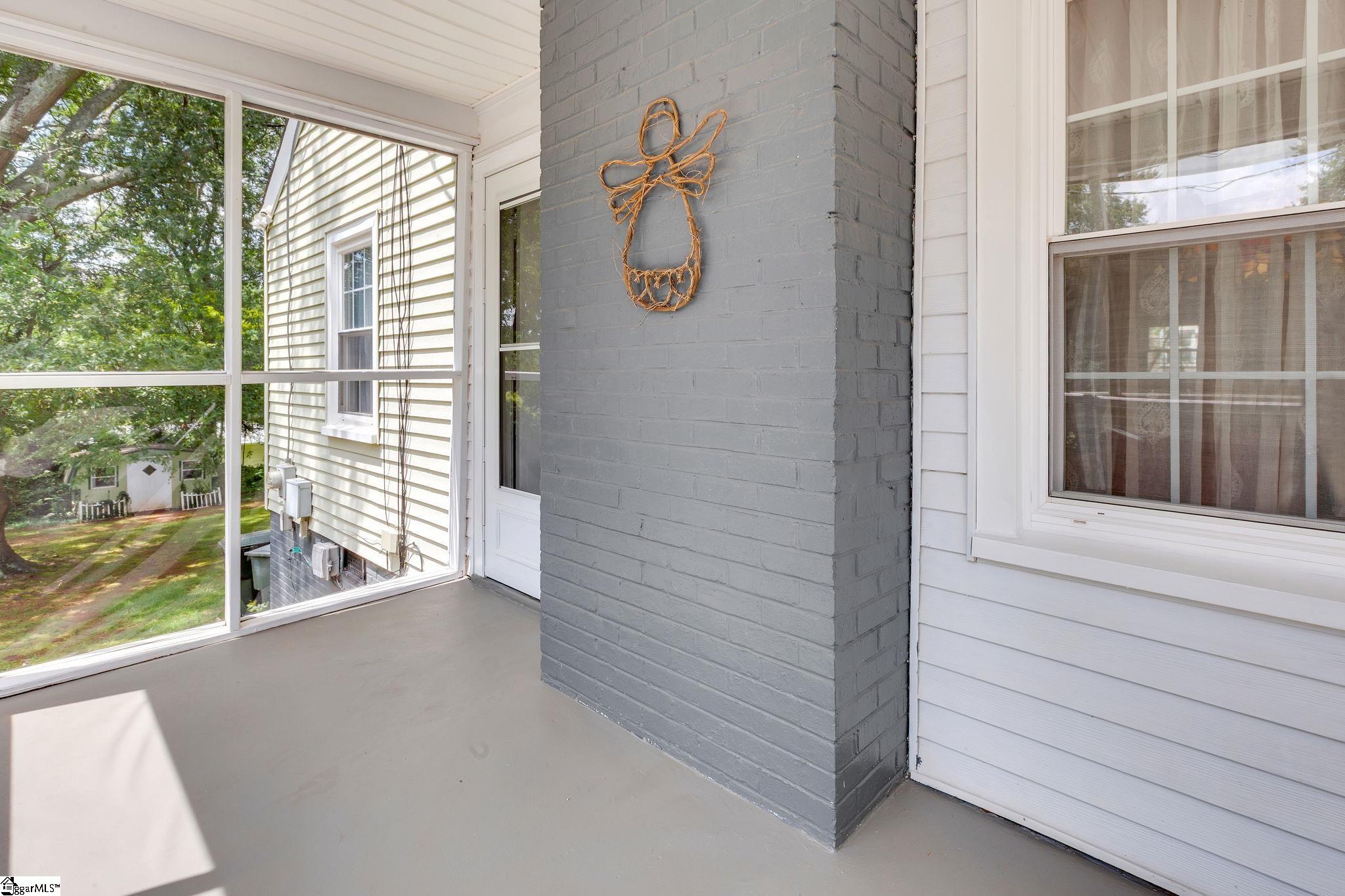209 Dupont Drive Greenville, SC 29607