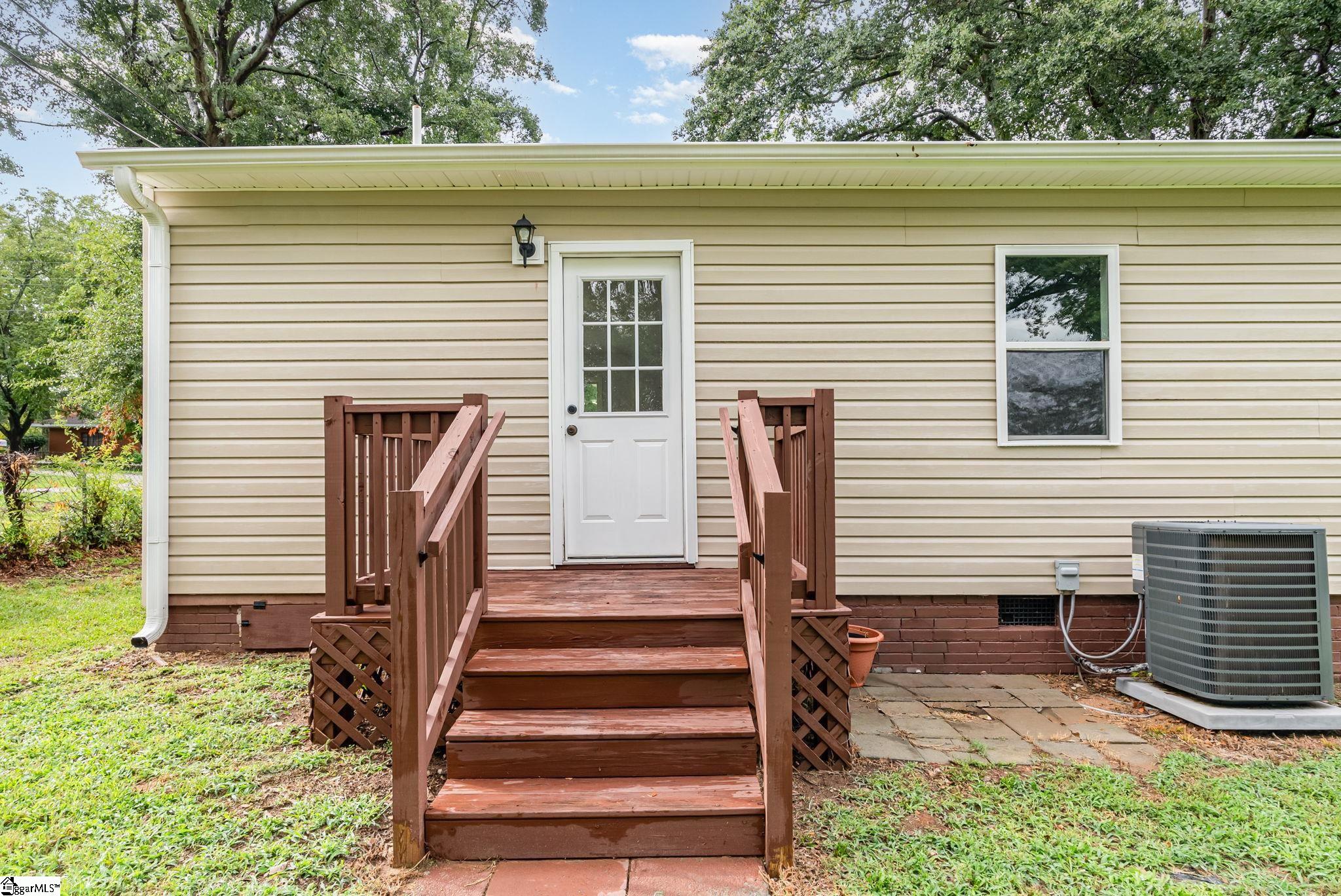 320 Crosby Circle Greenville, SC 29605