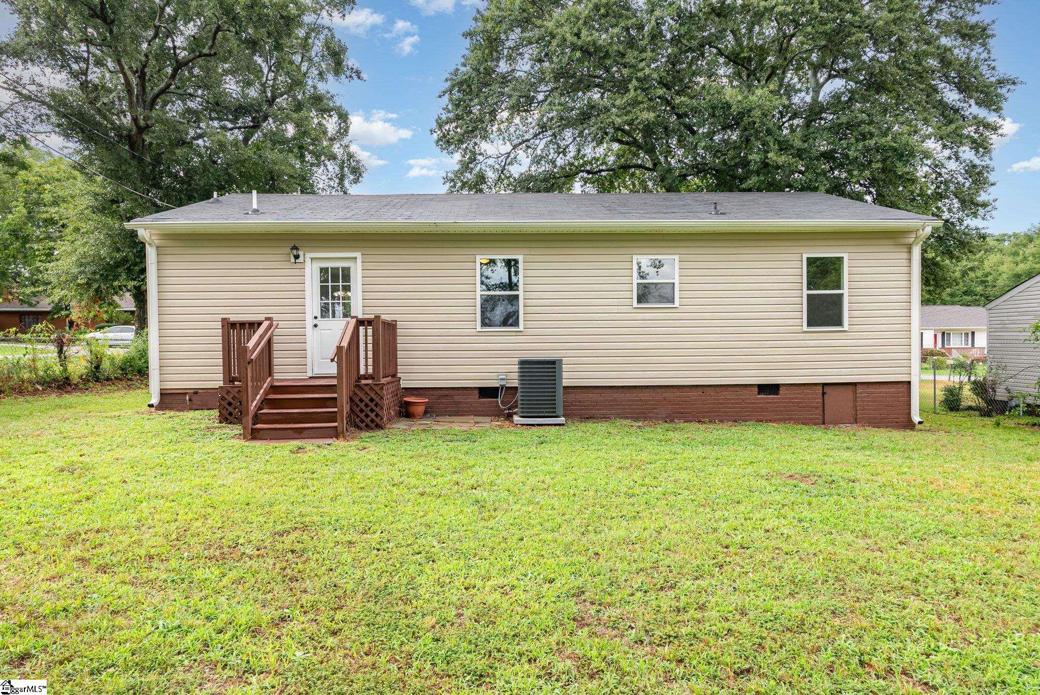320 Crosby Circle Greenville, SC 29605
