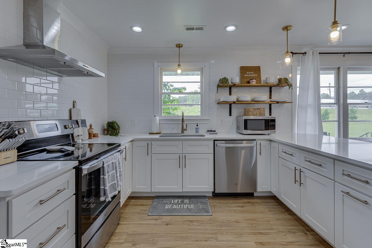 1126 N Highway 25 Travelers Rest, SC 29690