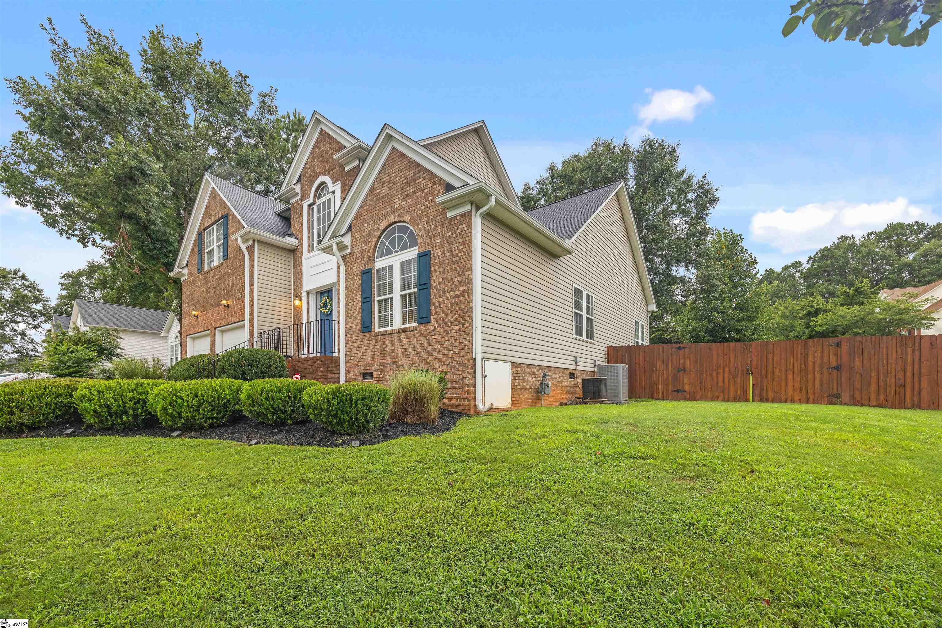 402 Rolling Pines Lane Duncan, SC 29334