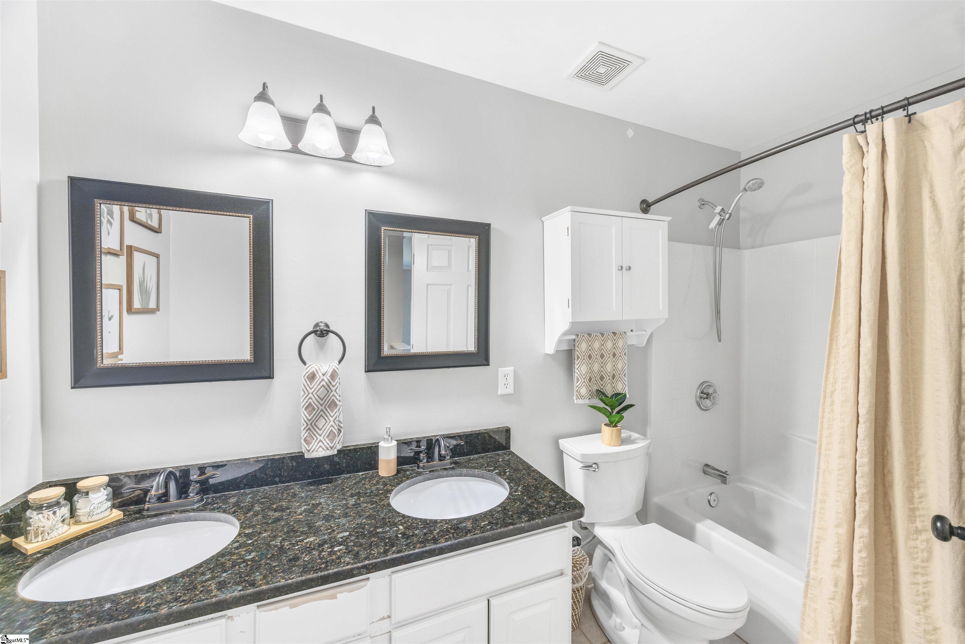 402 Rolling Pines Lane Duncan, SC 29334