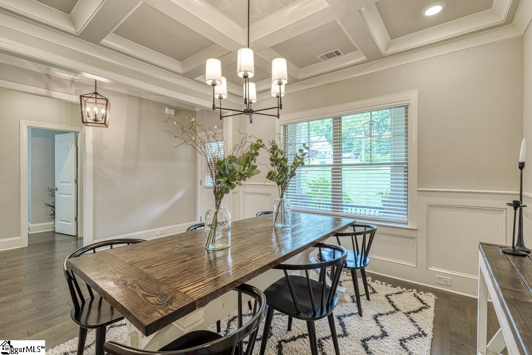 379 Lawtonwood Lane Roebuck, SC 29376