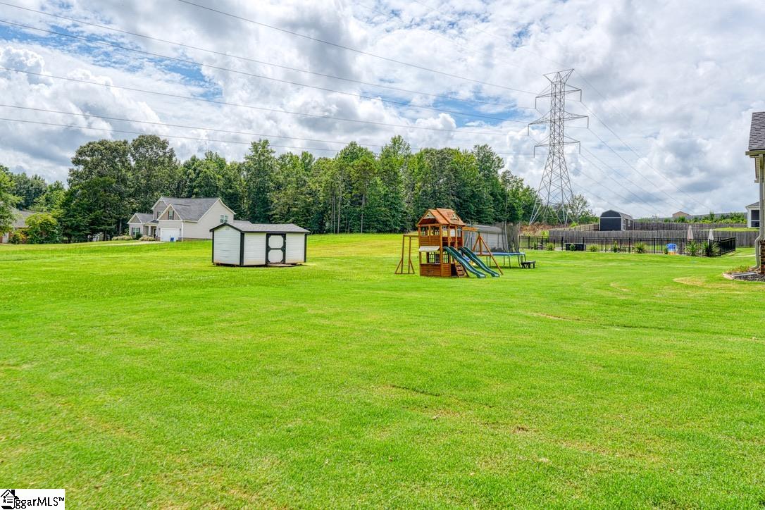 379 Lawtonwood Lane Roebuck, SC 29376