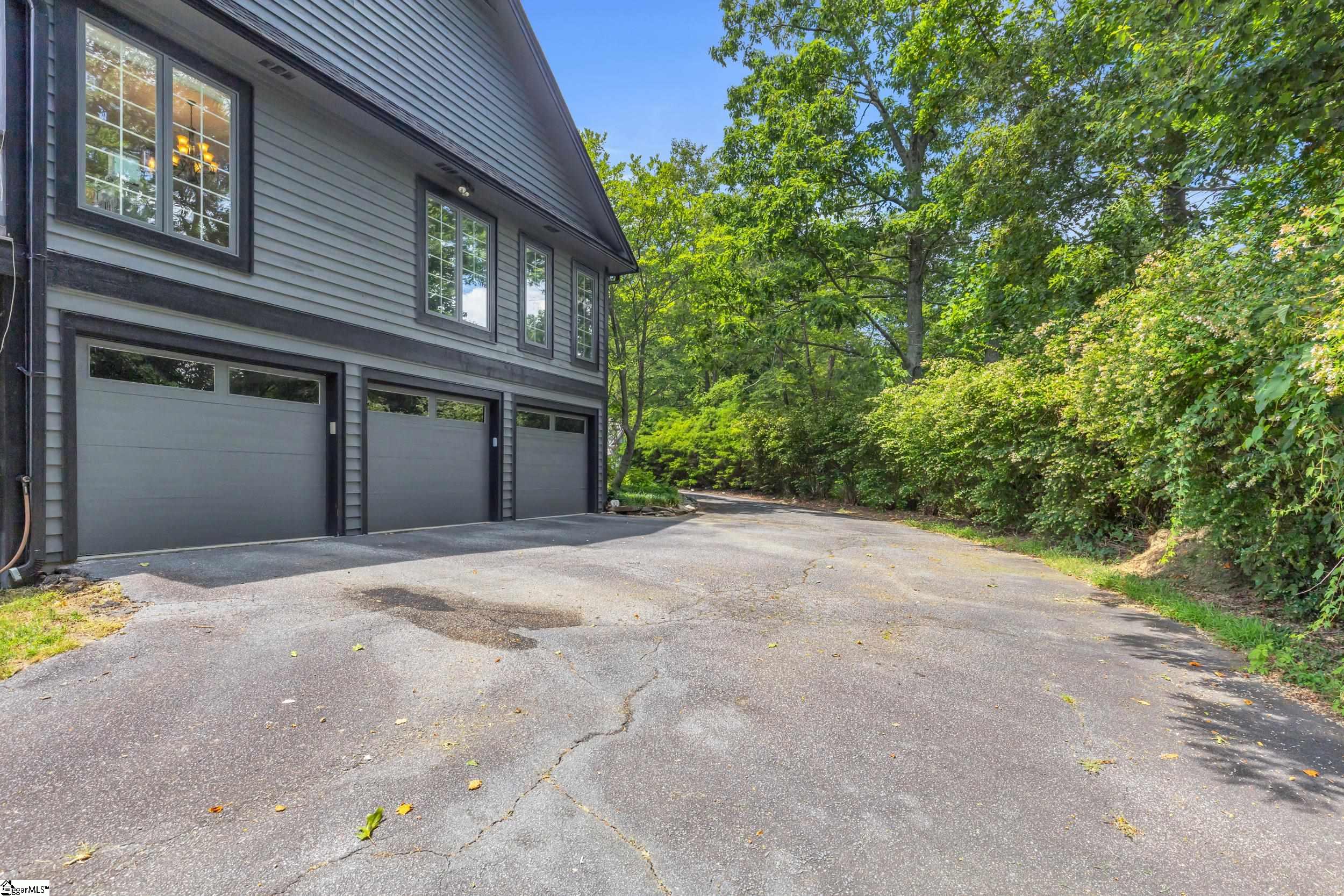 34 Eagle Rock Road Landrum, SC 29356
