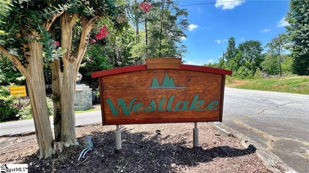 223 Brookside Drive Westminster, SC 29693