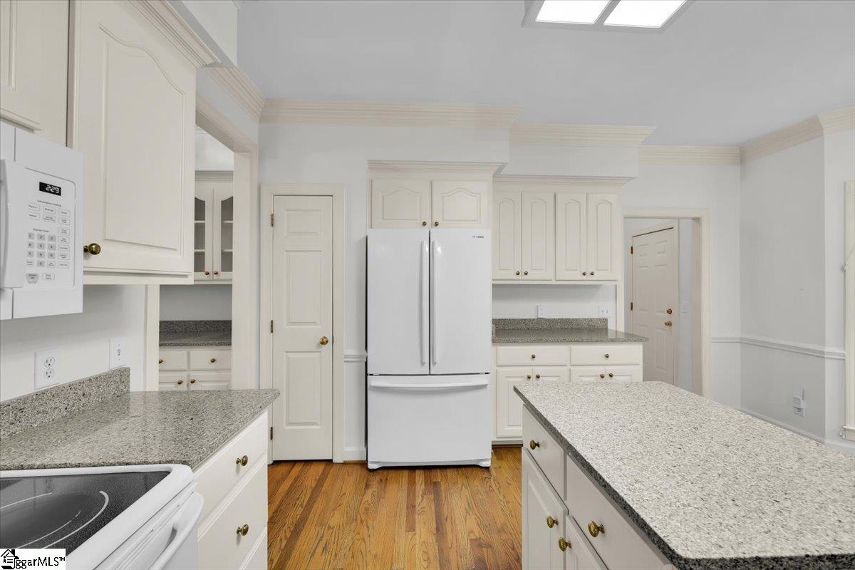 633 Neely Farm Drive Simpsonville, SC 29680