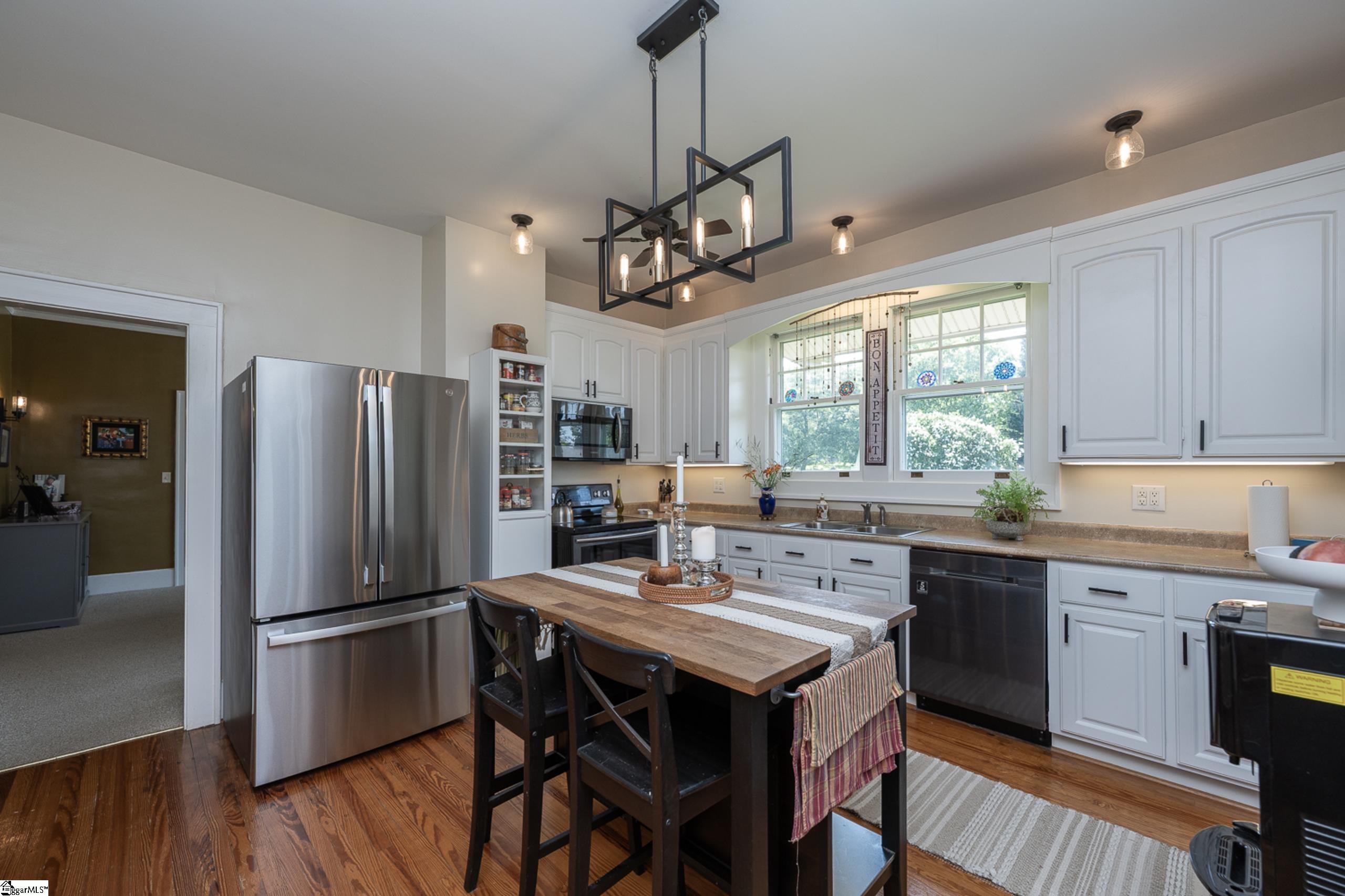 525 Crane Avenue Greenville, SC 29617