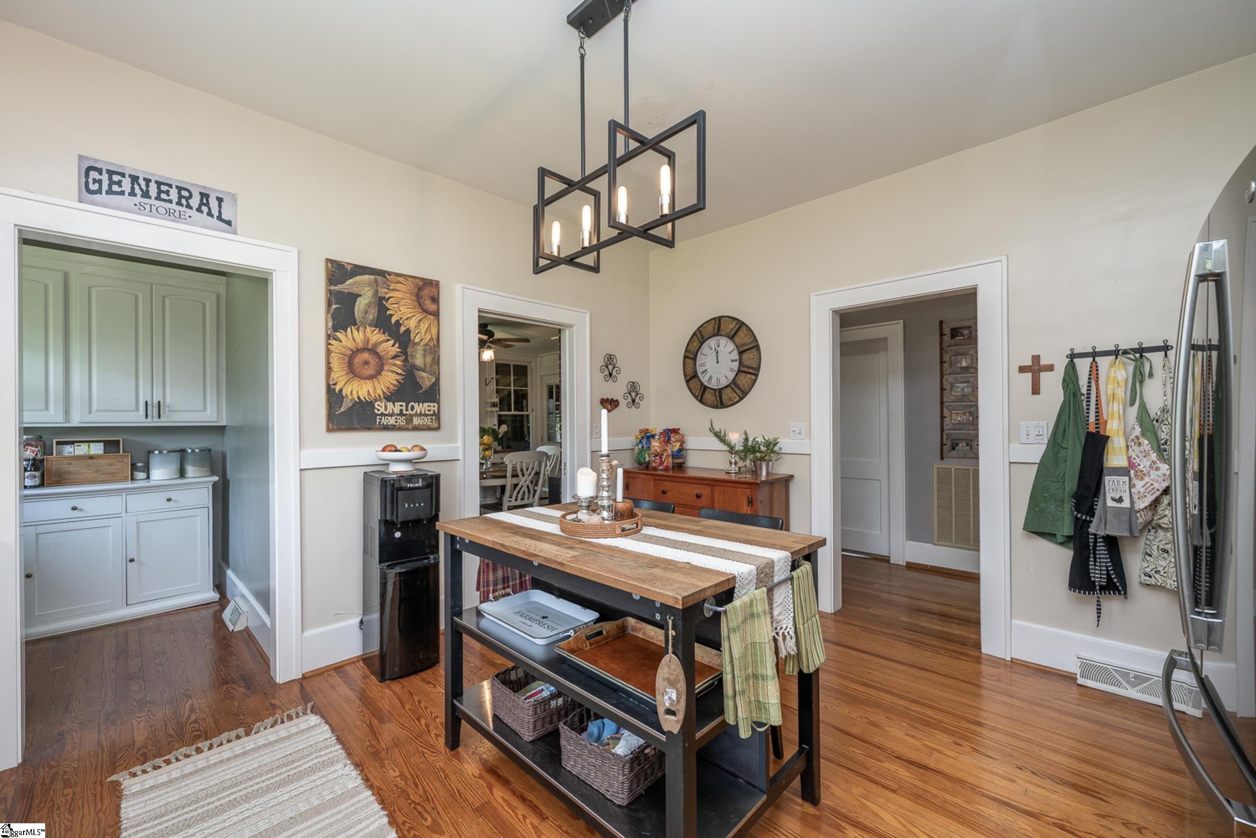 525 Crane Avenue Greenville, SC 29617