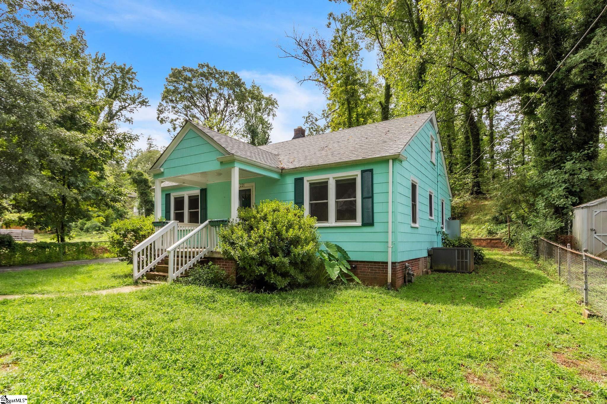 221 McMakin Drive Greenville, SC 29617