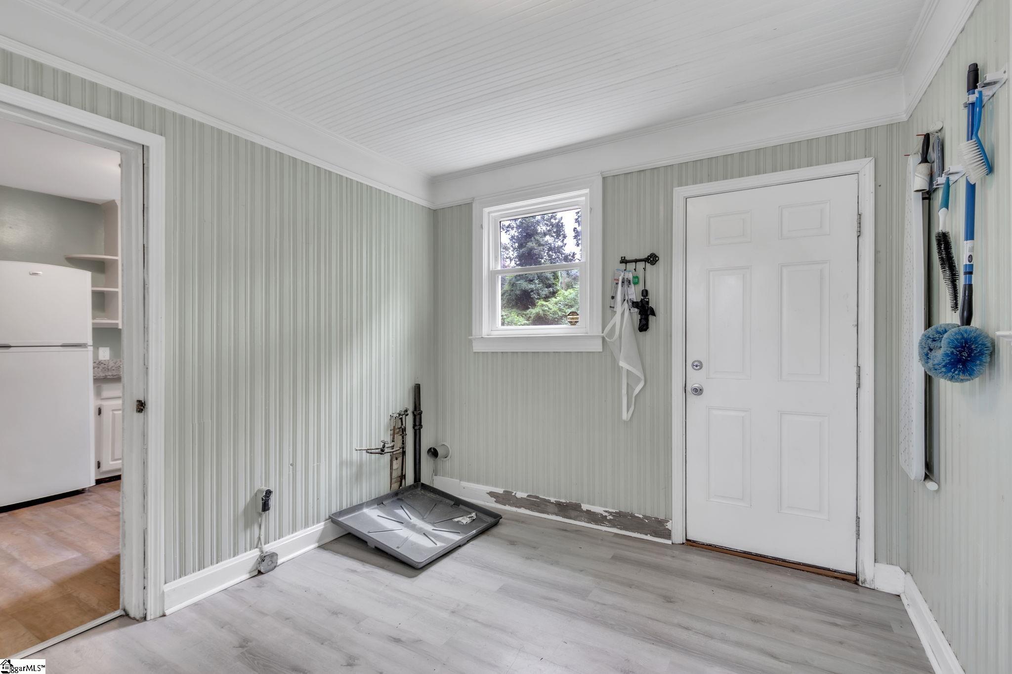 221 McMakin Drive Greenville, SC 29617