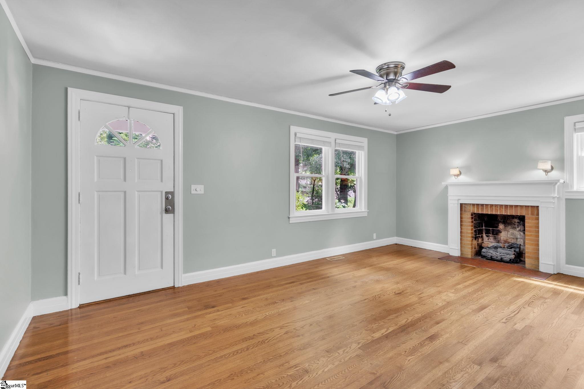 221 McMakin Drive Greenville, SC 29617