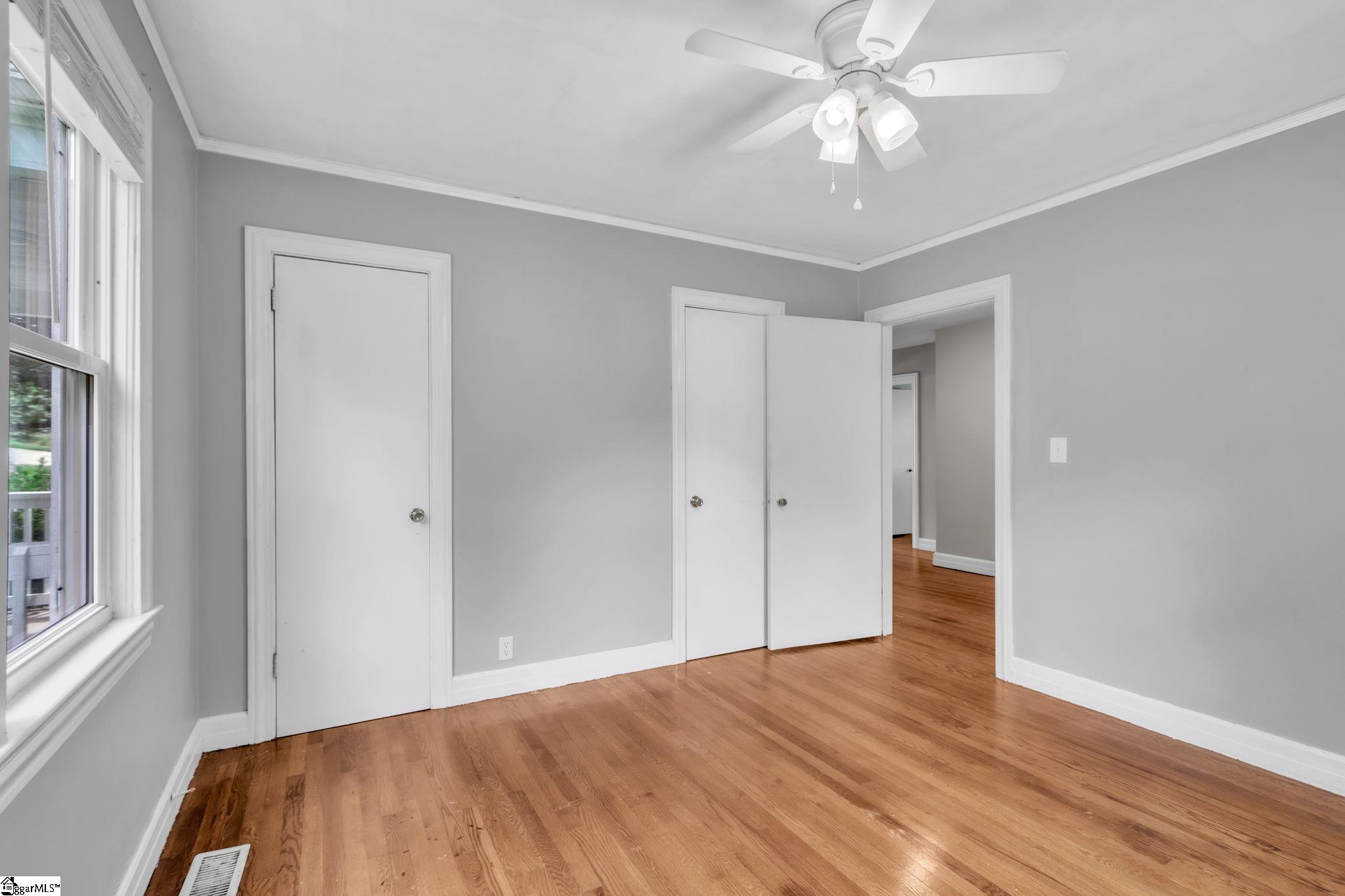 221 McMakin Drive Greenville, SC 29617