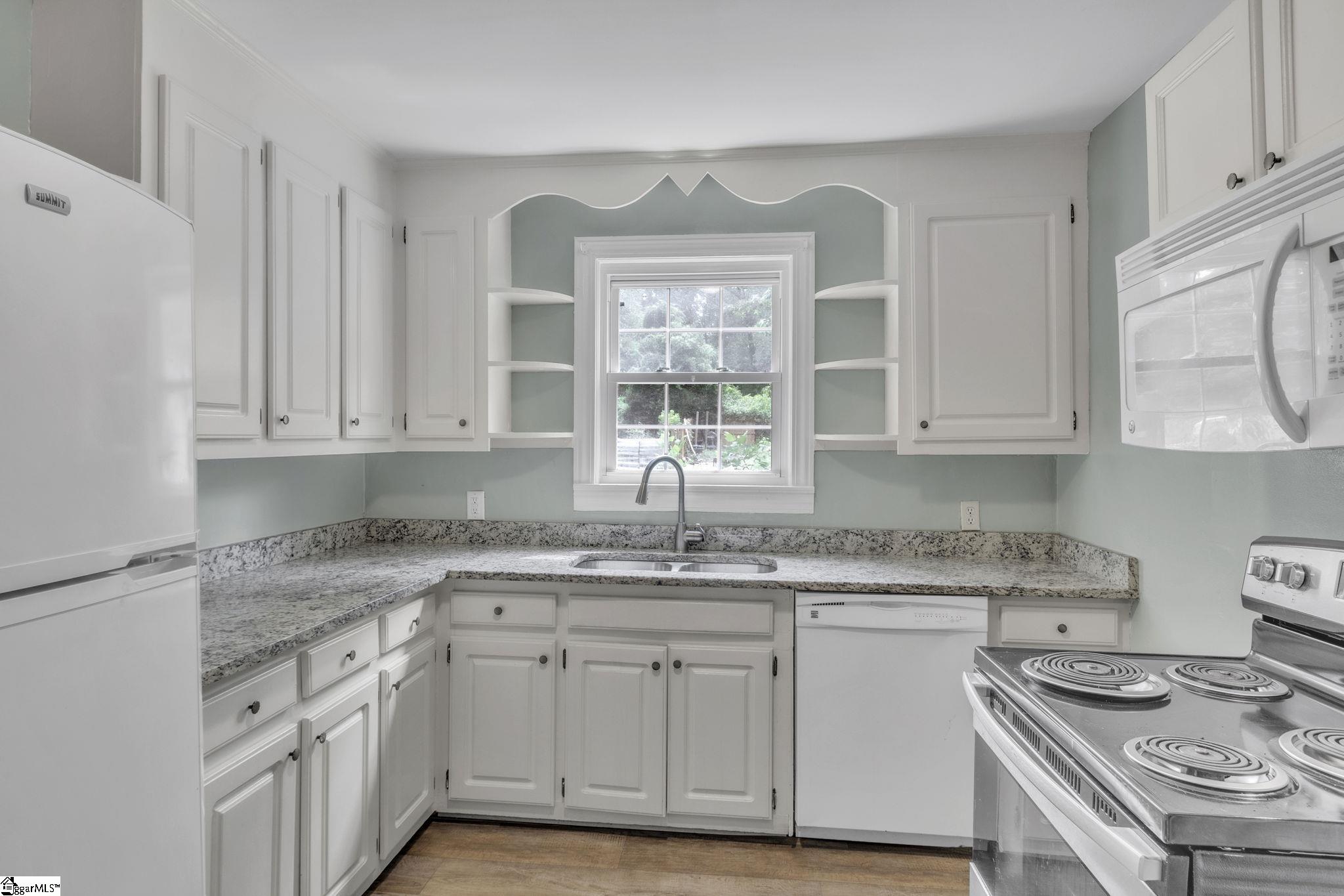 221 McMakin Drive Greenville, SC 29617