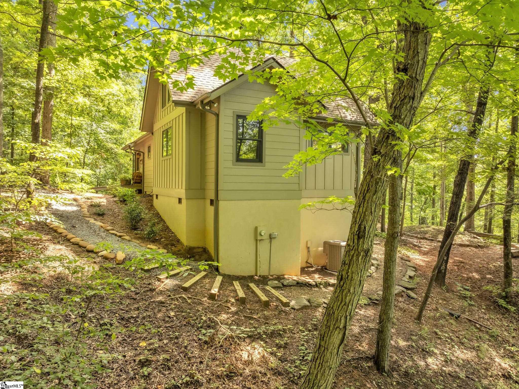 1220 Skyuka Mountain Road Columbus, NC 28722