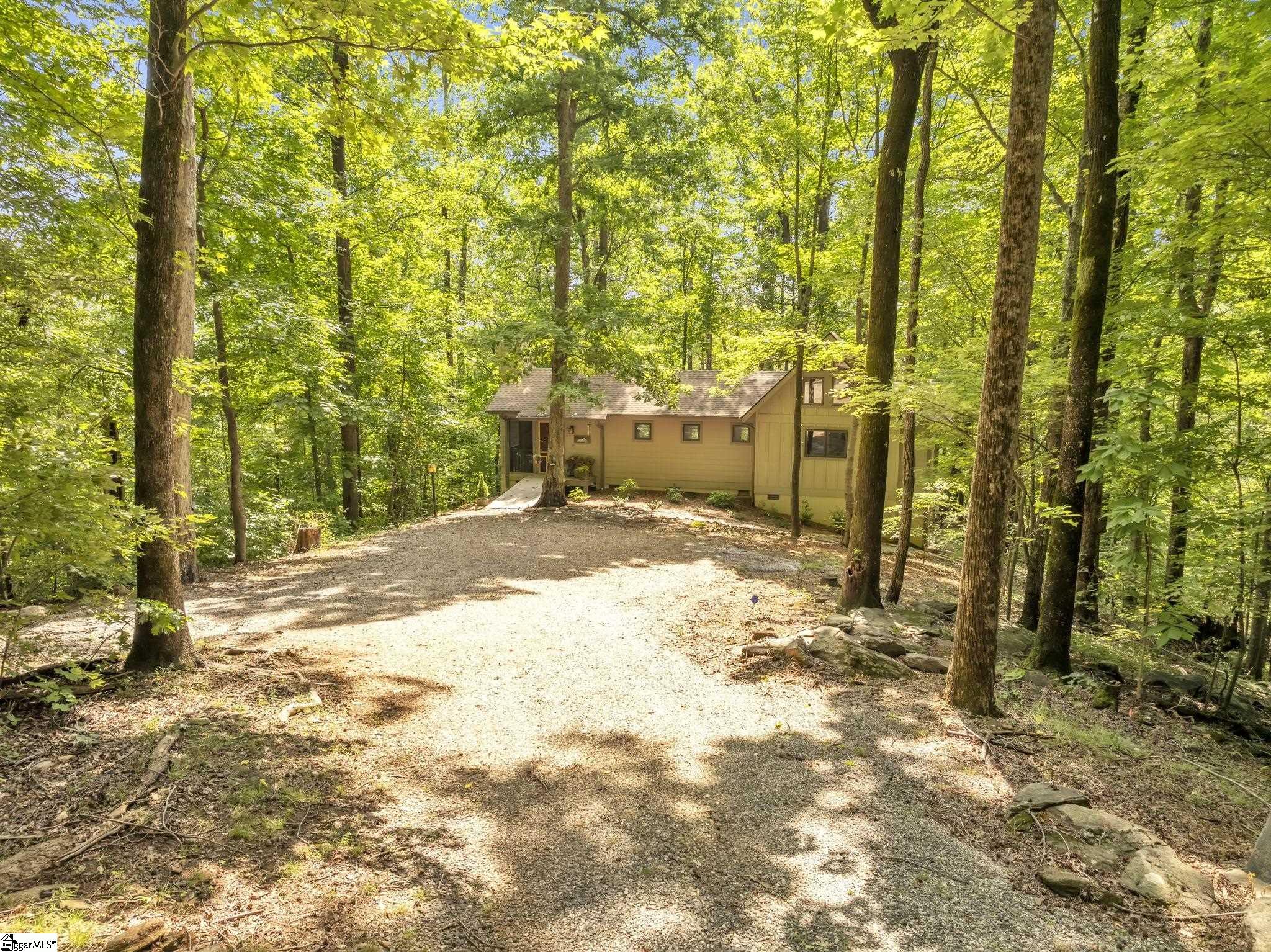 1220 Skyuka Mountain Road Columbus, NC 28722