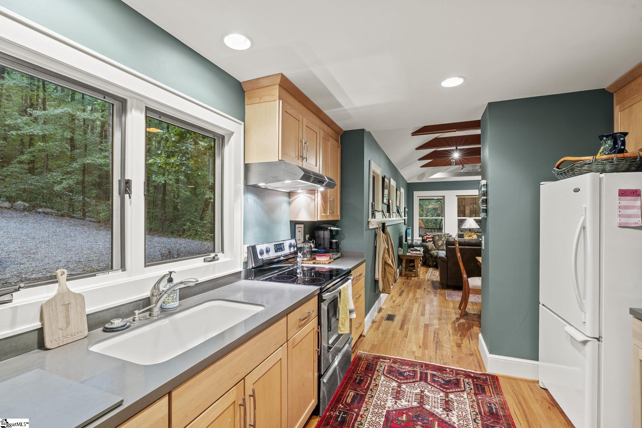 1220 Skyuka Mountain Road Columbus, NC 28722