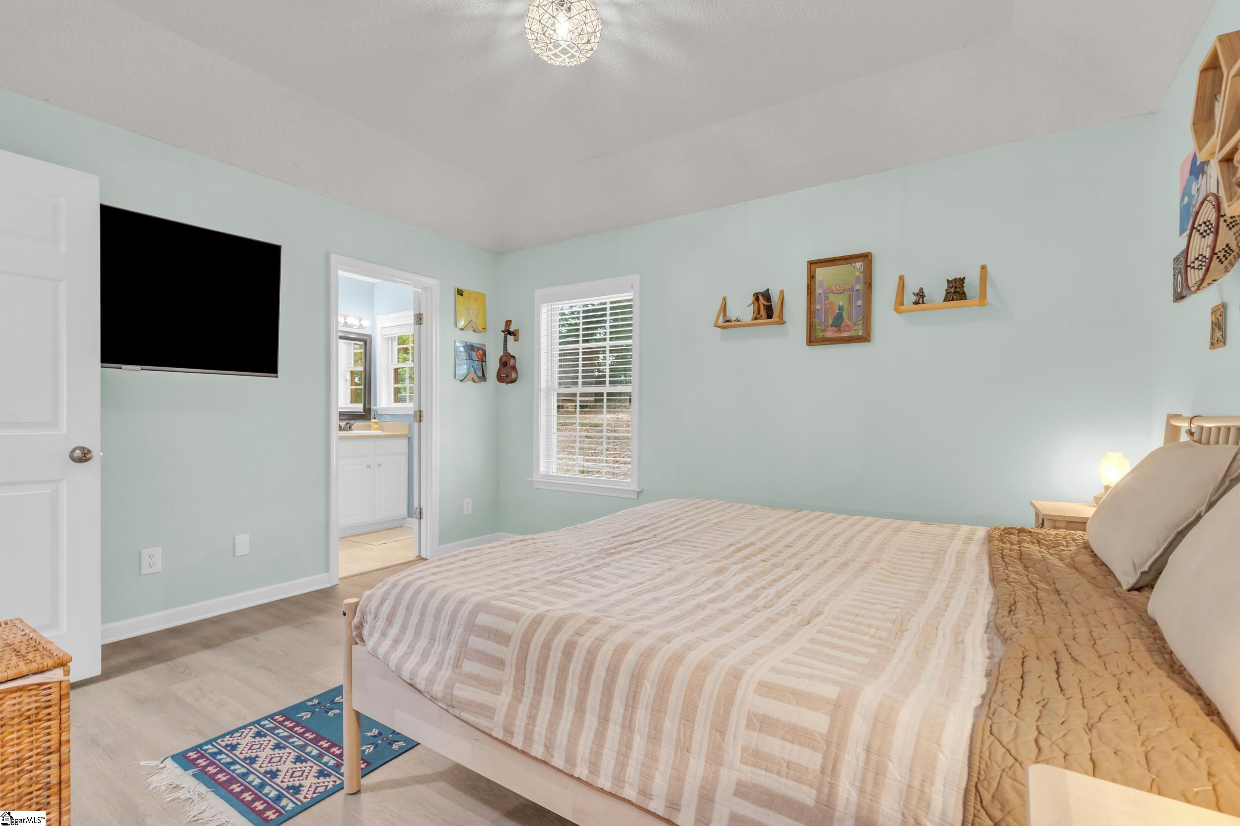 94 Lakeshore Drive Easley, SC 29642