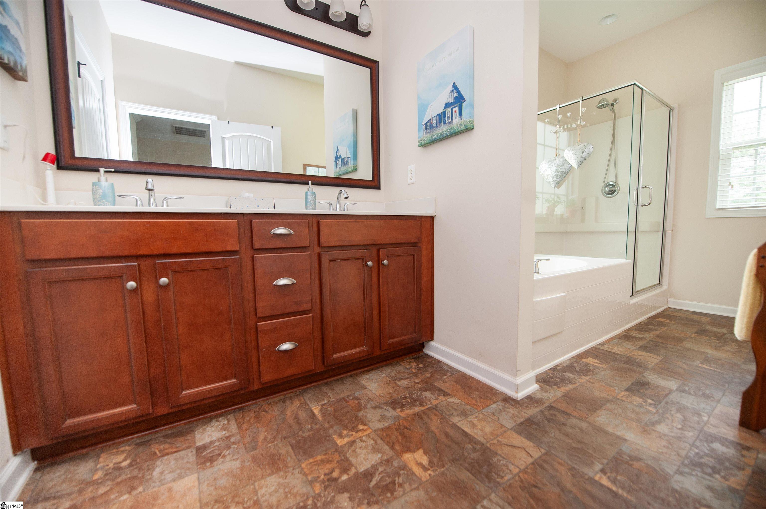 175 Castleton Circle Boiling Springs, SC 29316