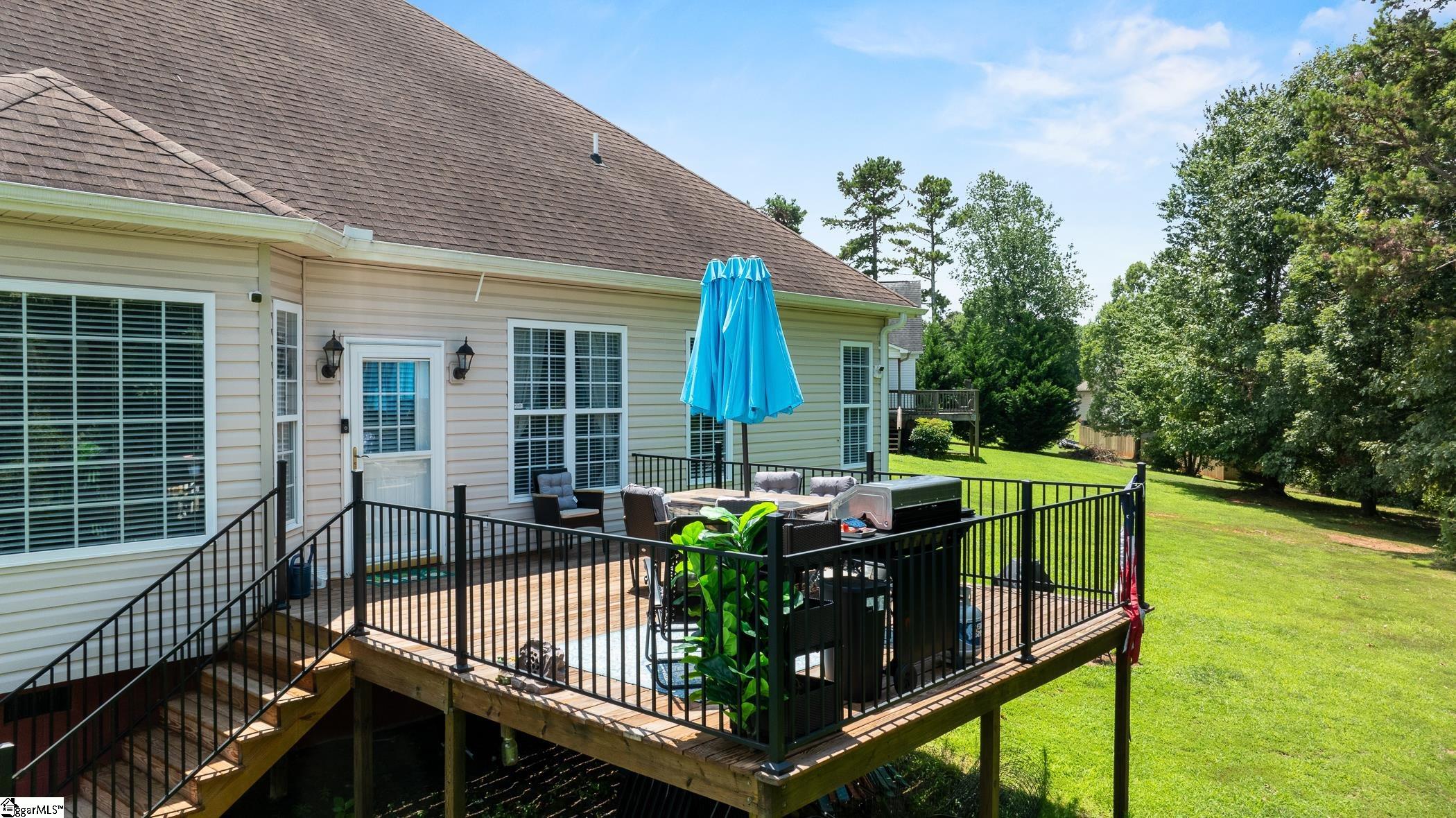 715 Tudor Lane Boiling Springs, SC 29316