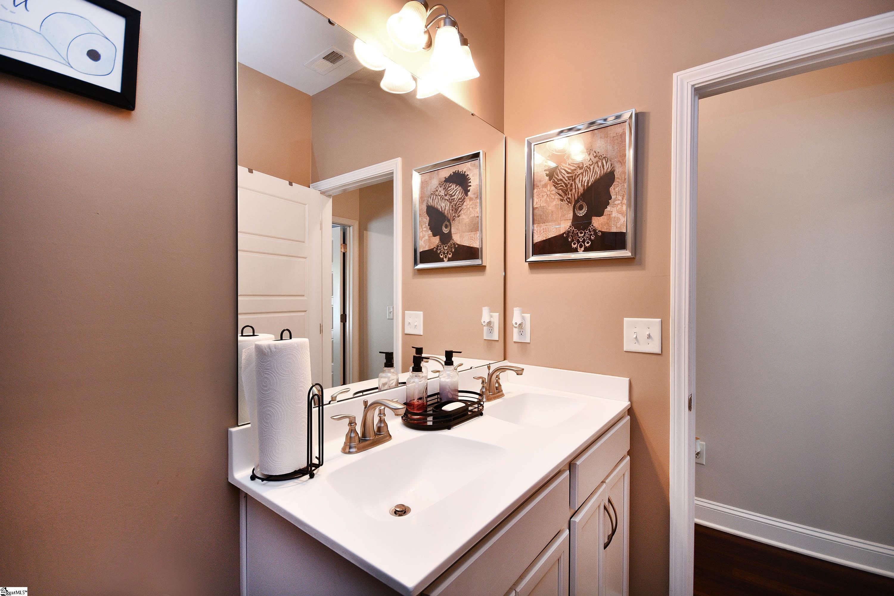 301 Beaver Lodge Way Greenville, SC 20605