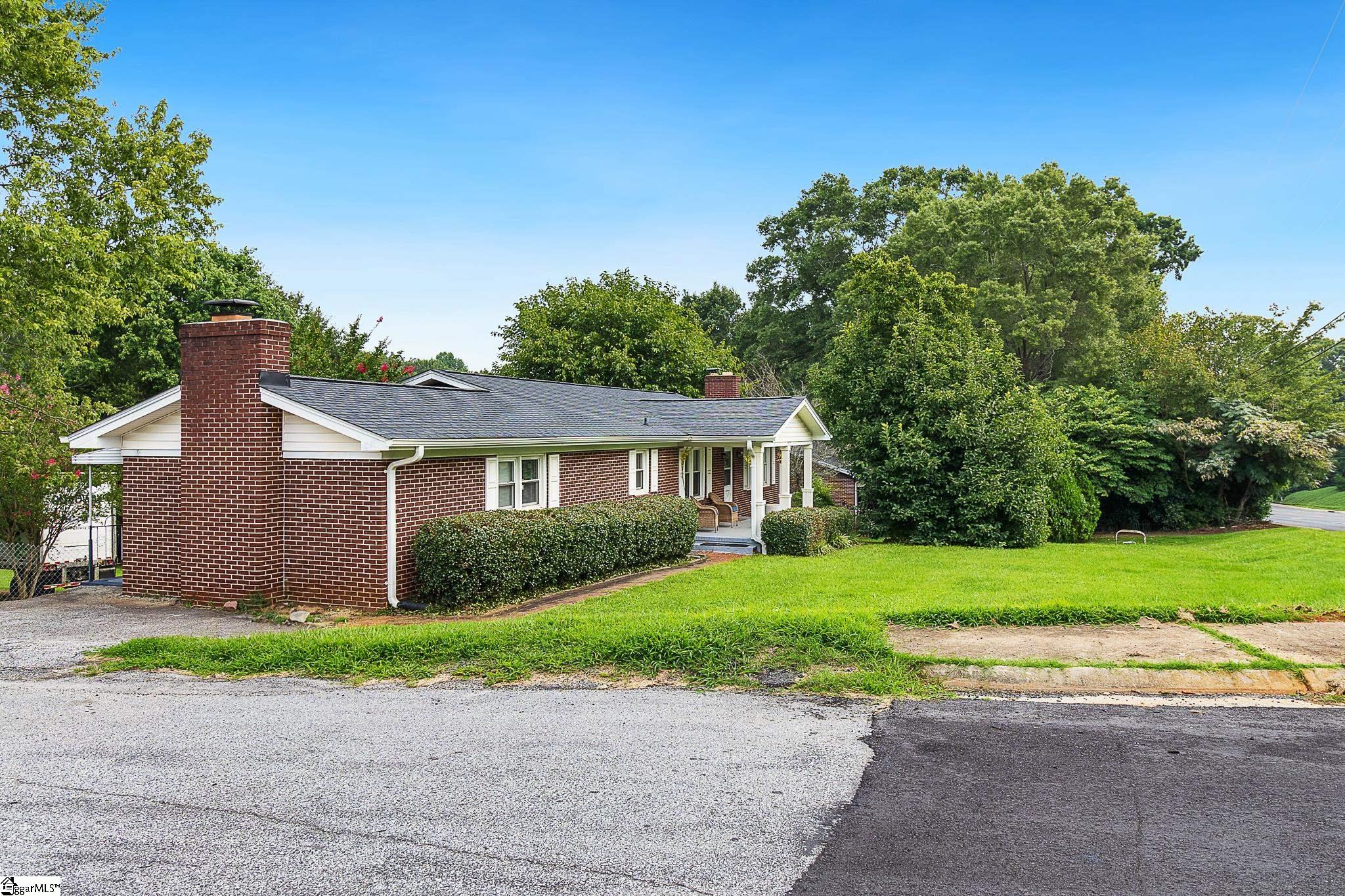 912 S Main Street Greer, SC 29650
