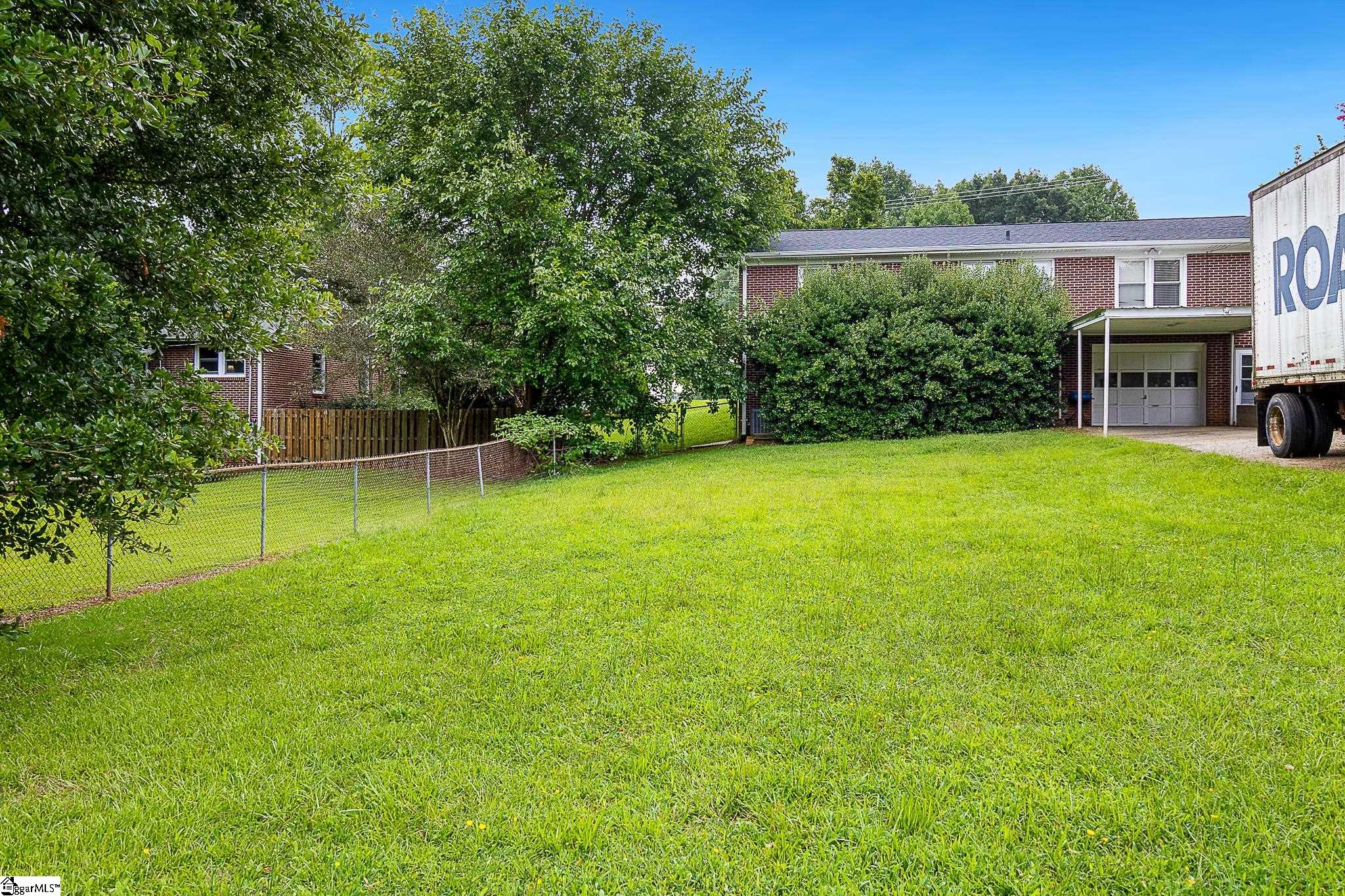 912 S Main Street Greer, SC 29650