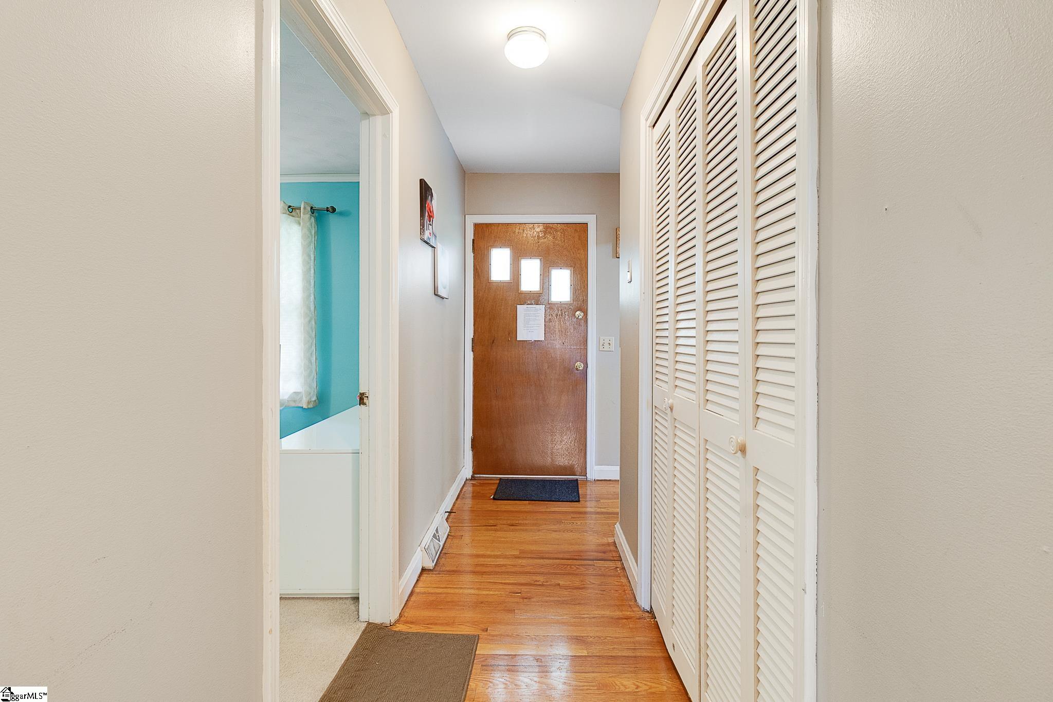 912 S Main Street Greer, SC 29650