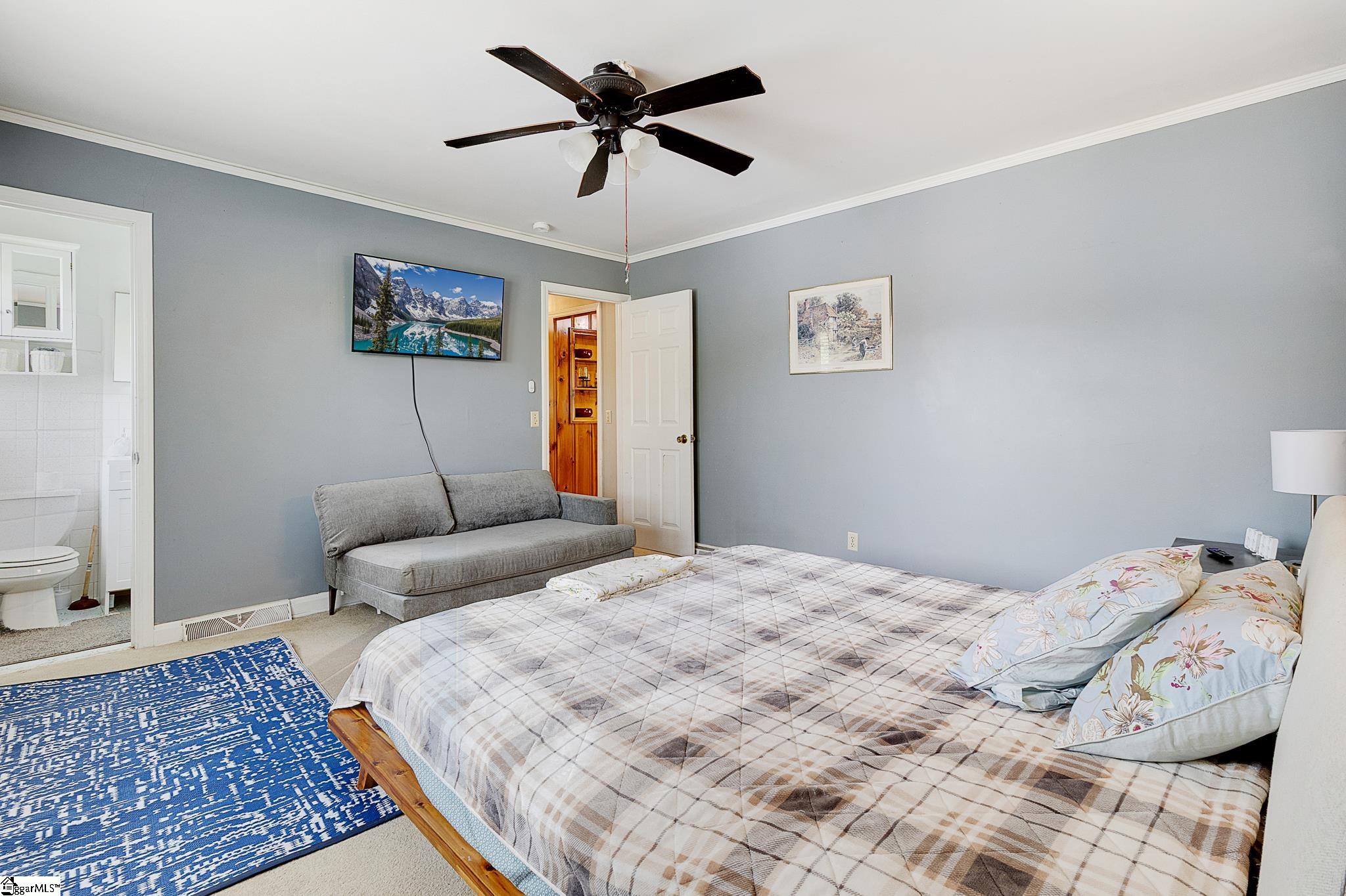 912 S Main Street Greer, SC 29650