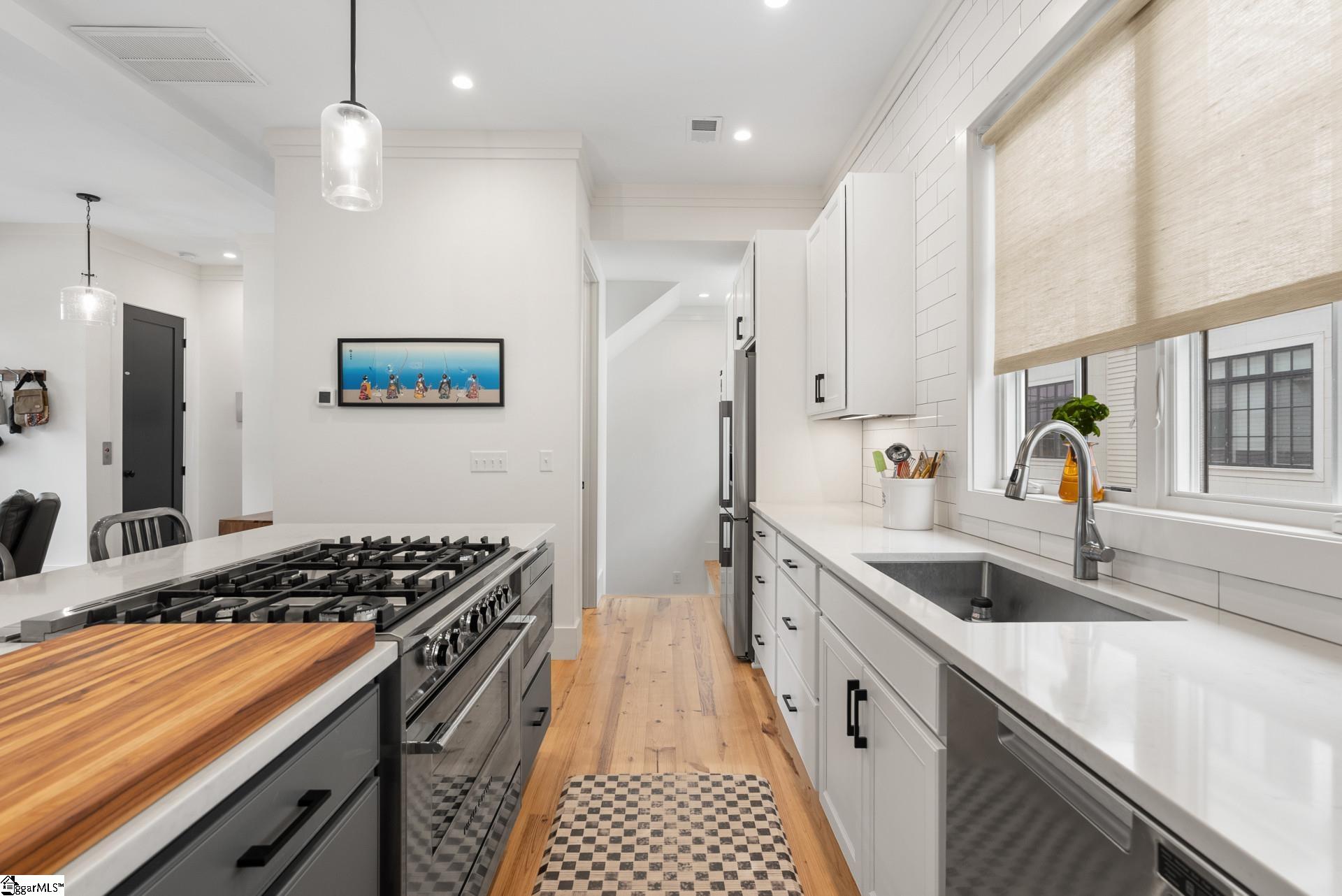 46 Claussen Avenue Greenville, SC 29601