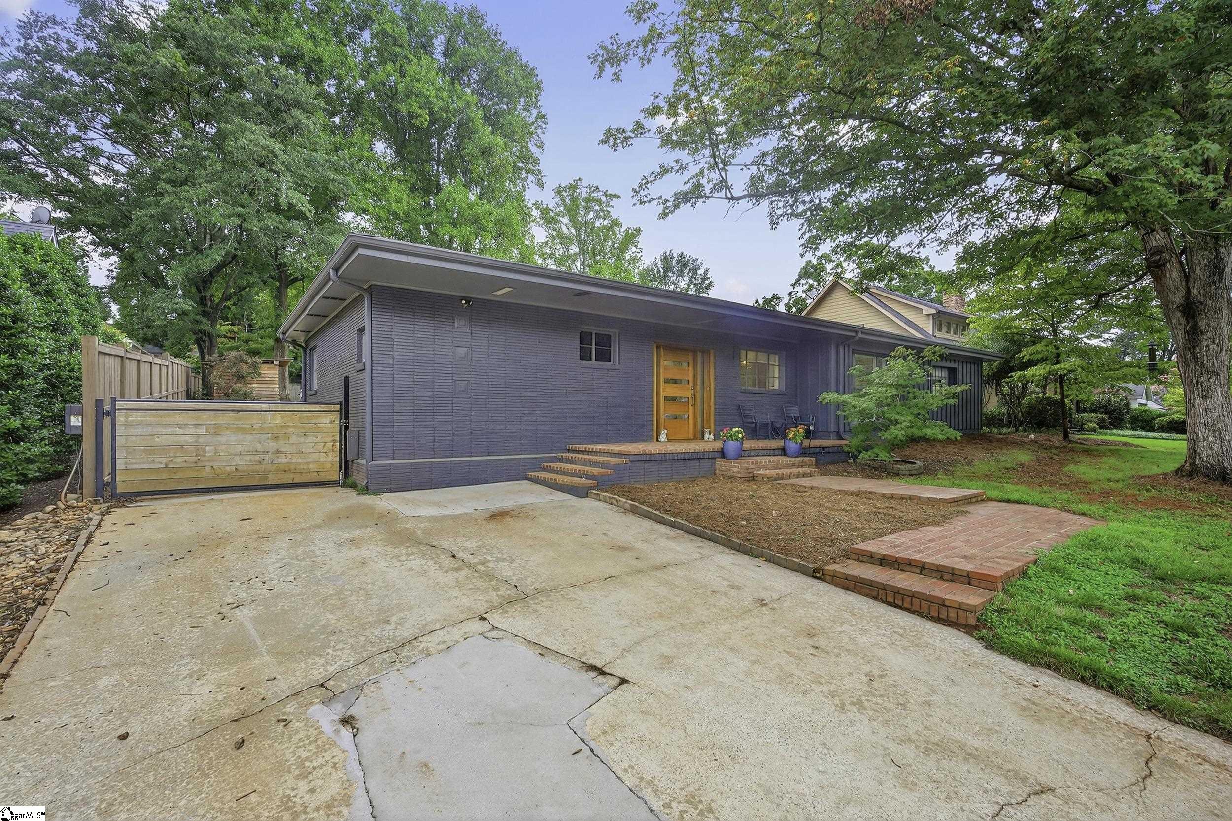 219 E Avondale Avenue Greenville, SC 29609