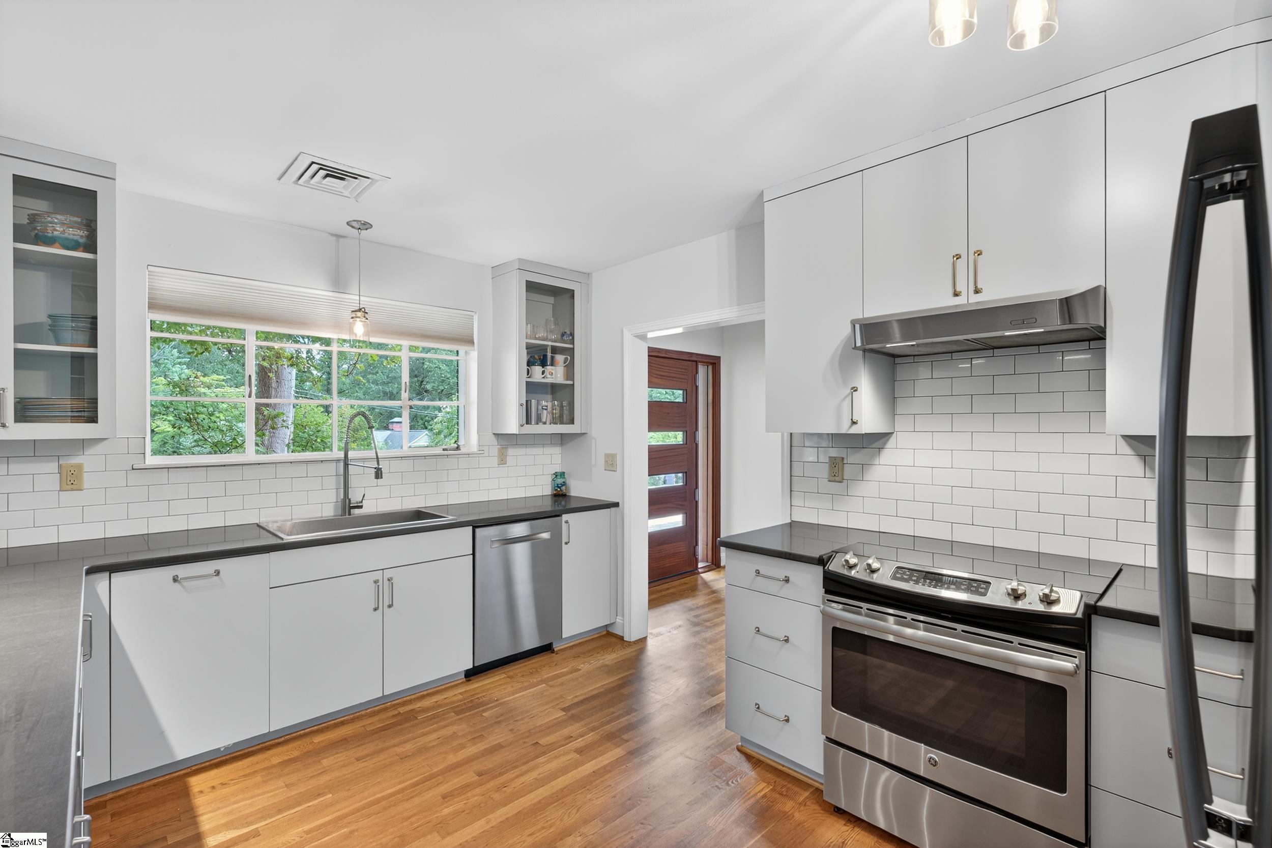 219 E Avondale Avenue Greenville, SC 29609
