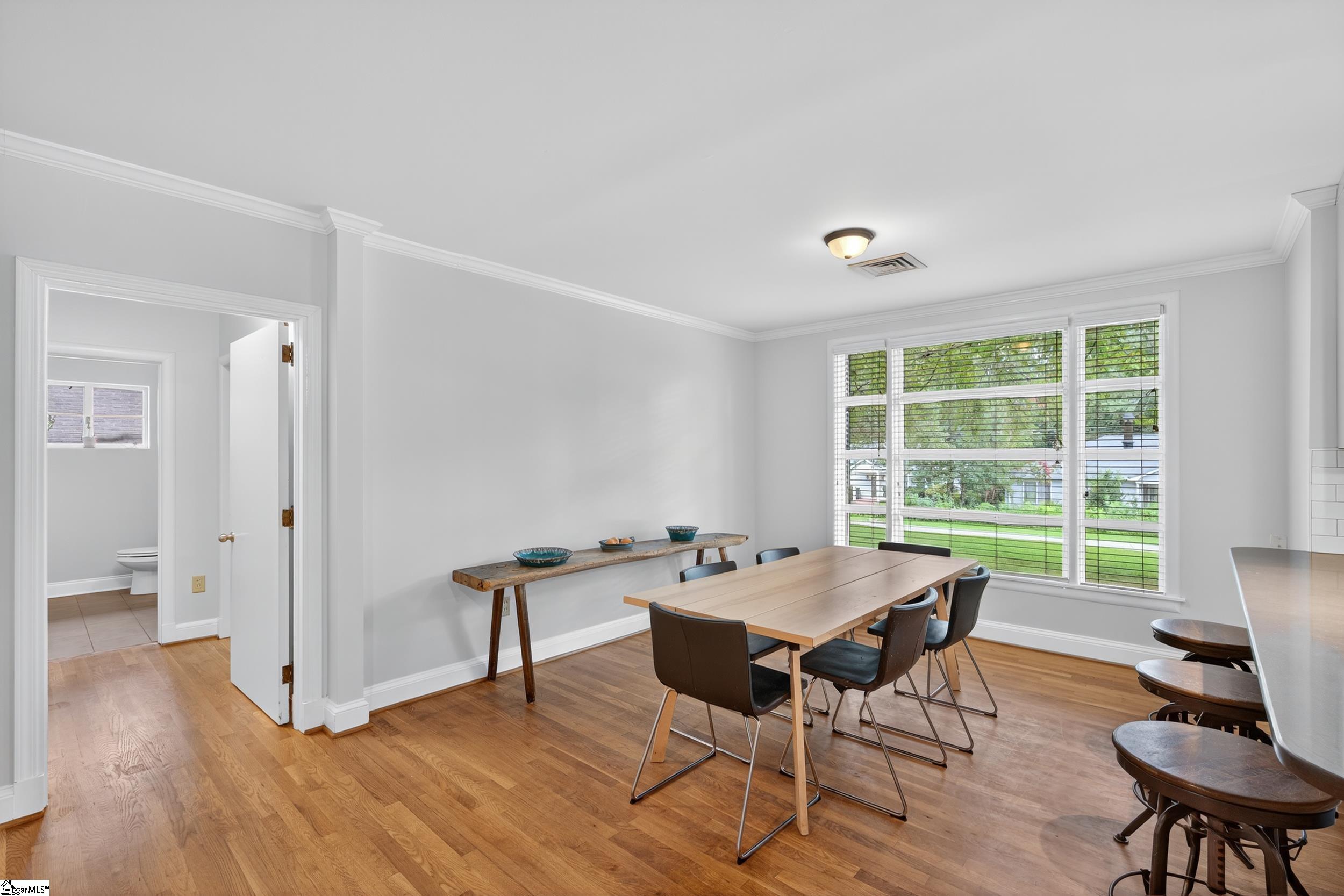219 E Avondale Avenue Greenville, SC 29609